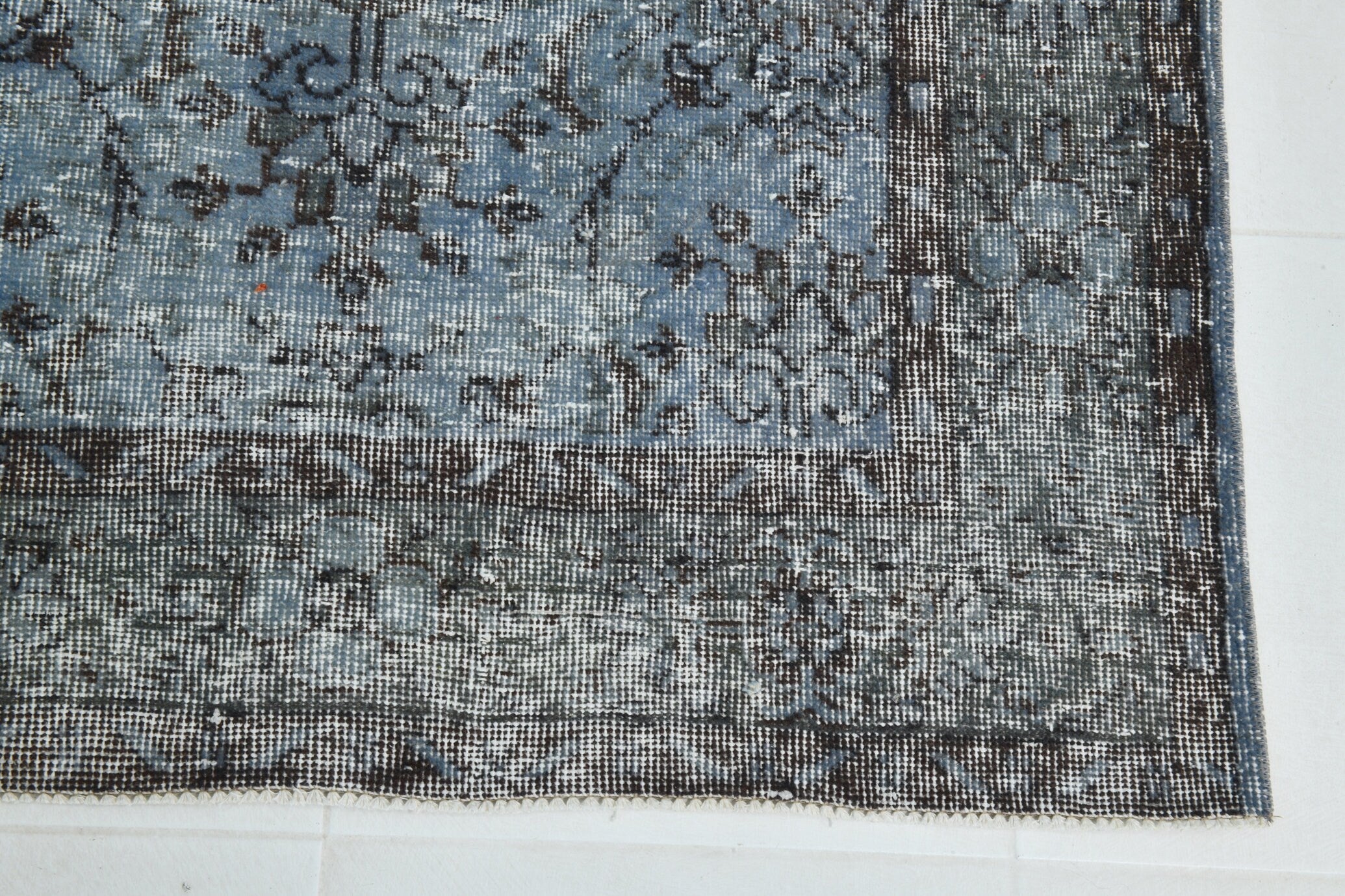 Turkish Vintage Rug 5’7’ x 9’3’