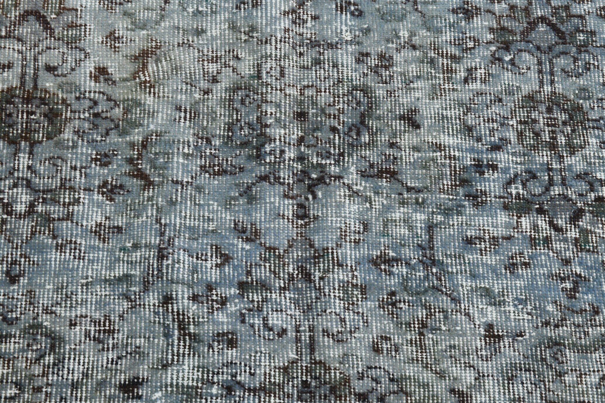 Turkish Vintage Rug 5’7’ x 9’3’