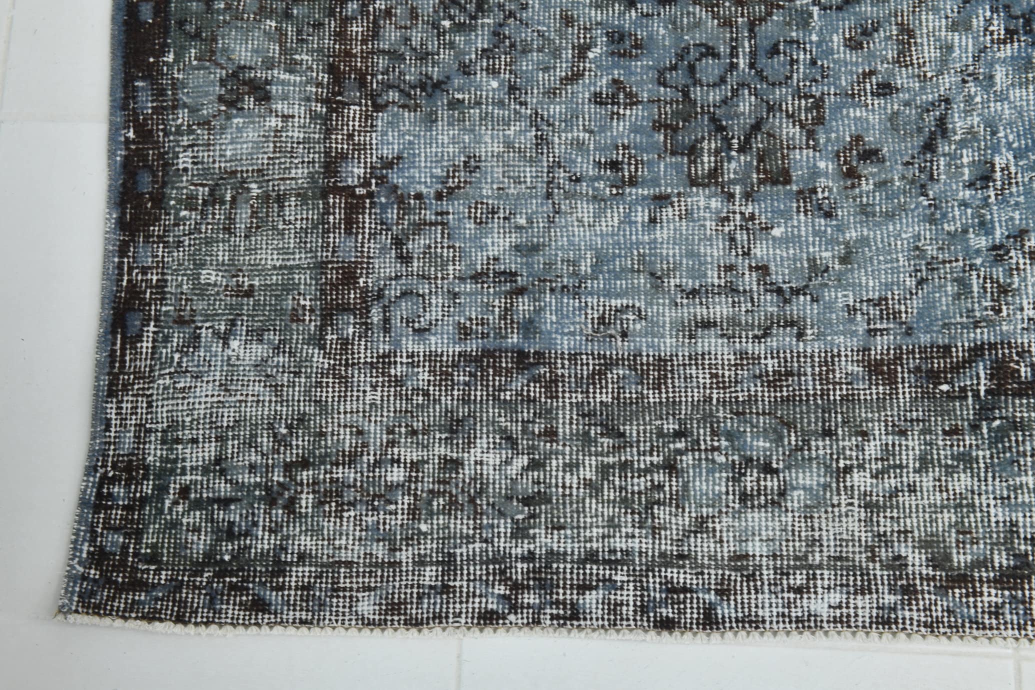 Turkish Vintage Rug 5’7’ x 9’3’