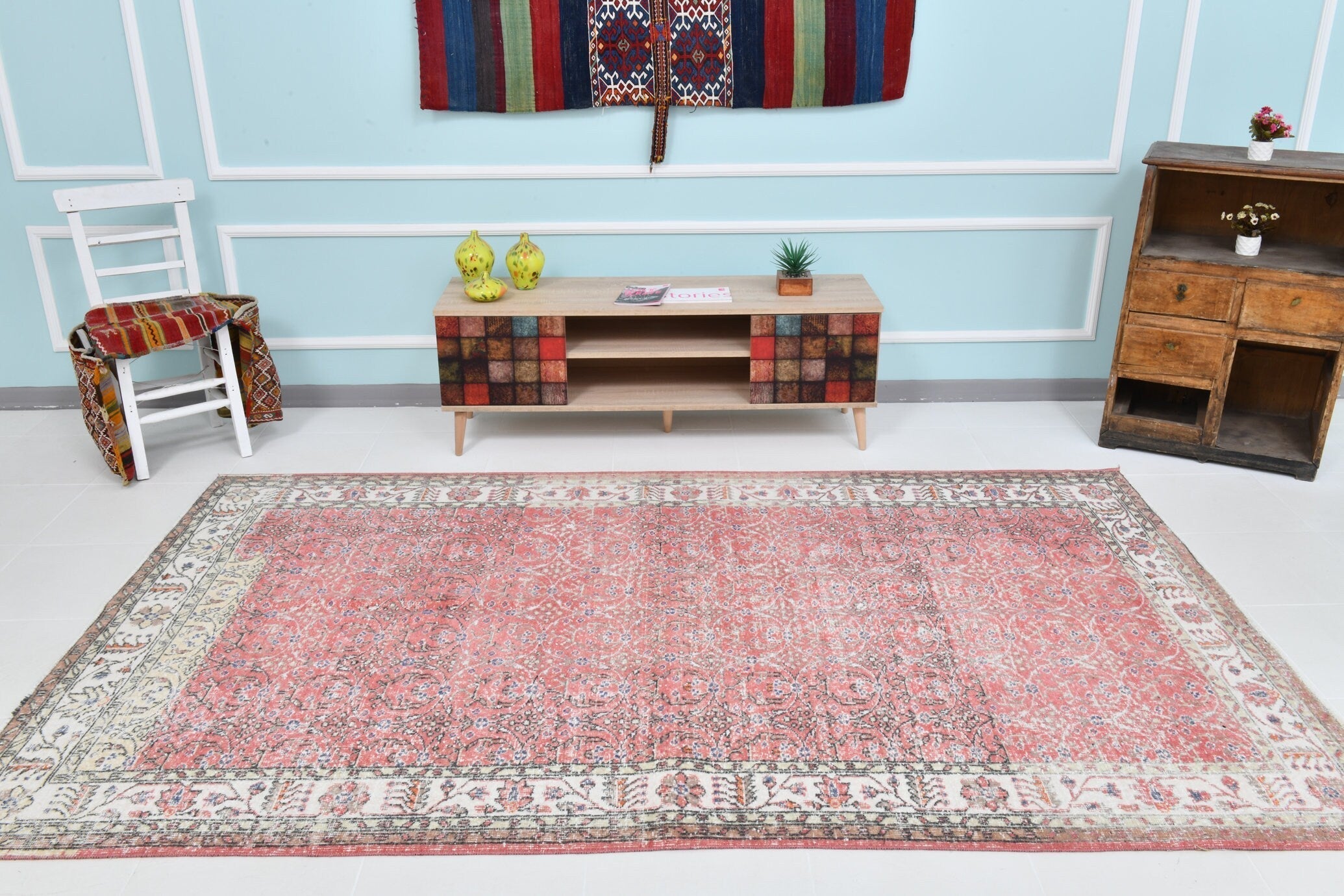 Turkish Vintage Rug 5’7’ x 9’4’