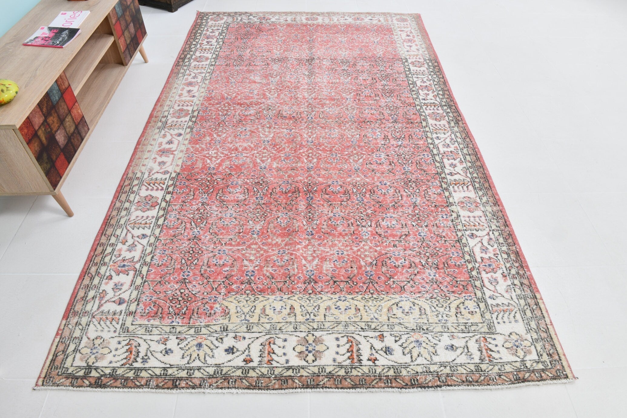 Turkish Vintage Rug 5’7’ x 9’4’