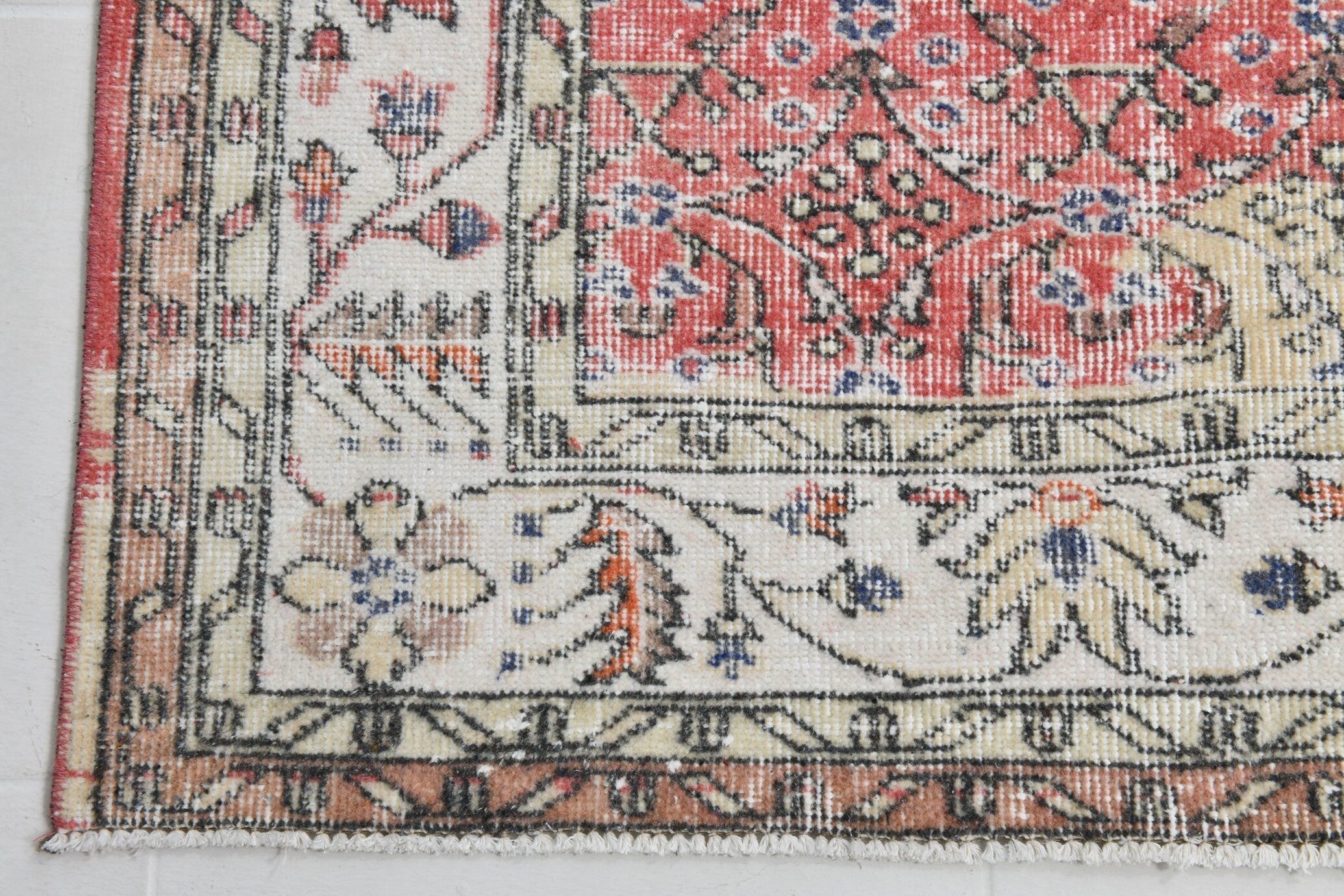Turkish Vintage Rug 5’7’ x 9’4’