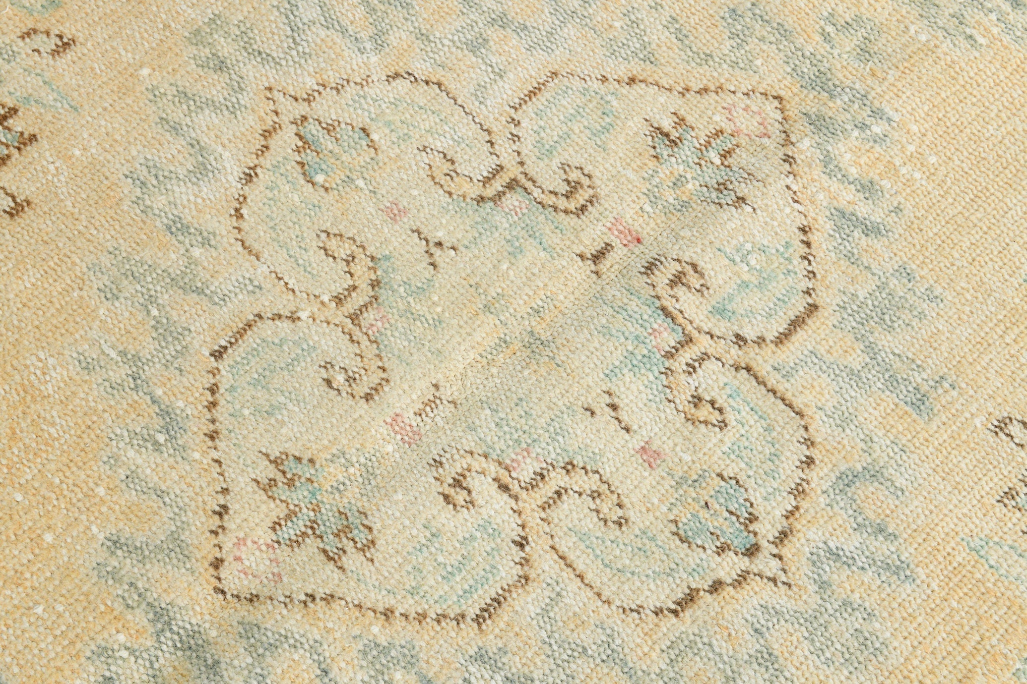 Turkish Vintage Rug 5’7’ x 9’5’