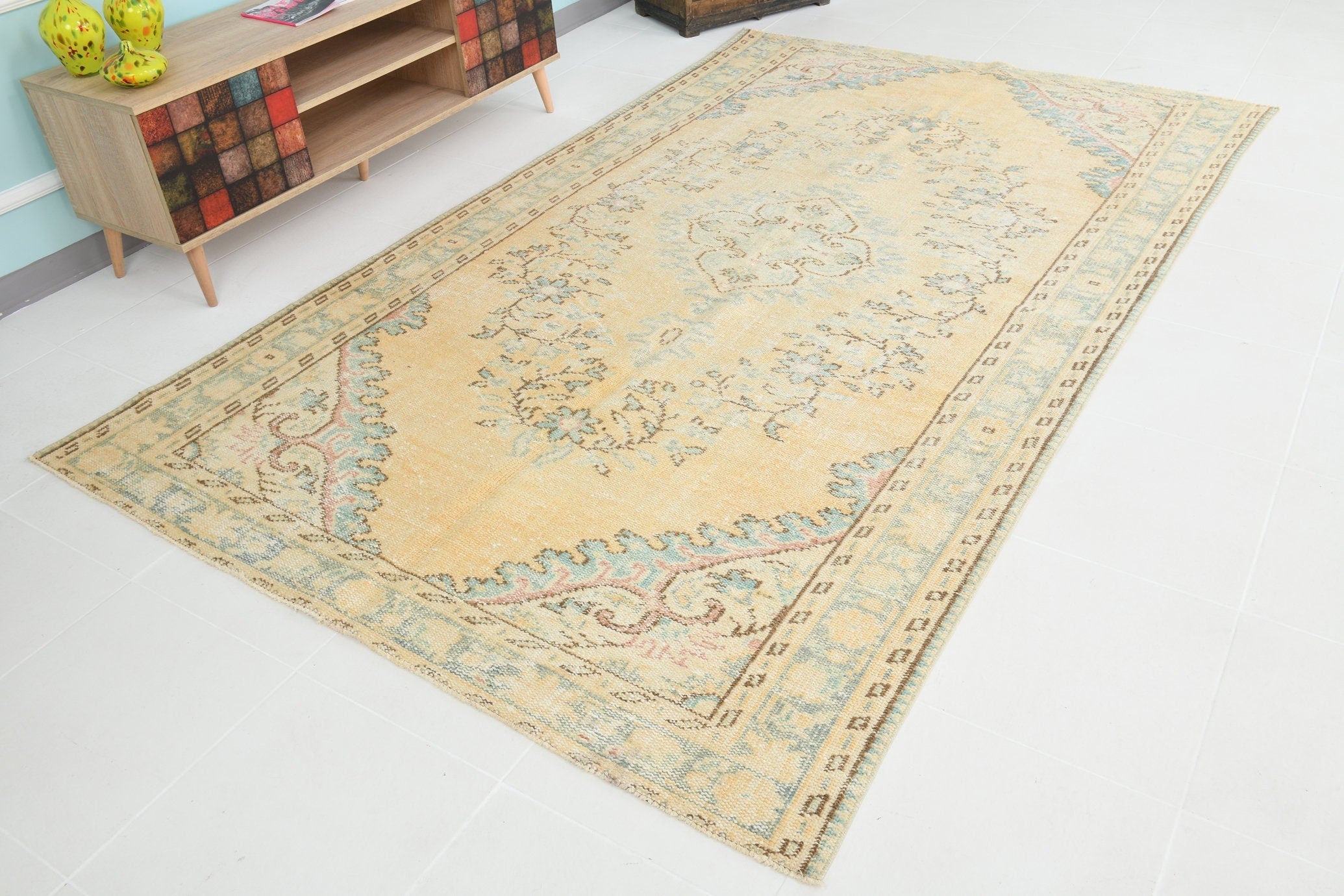 Turkish Vintage Rug 5’7’ x 9’5’
