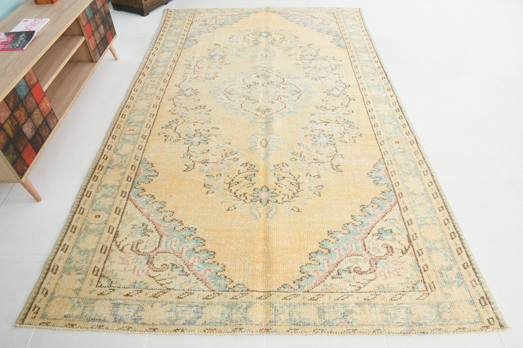 Turkish Vintage Rug 5’7’ x 9’5’
