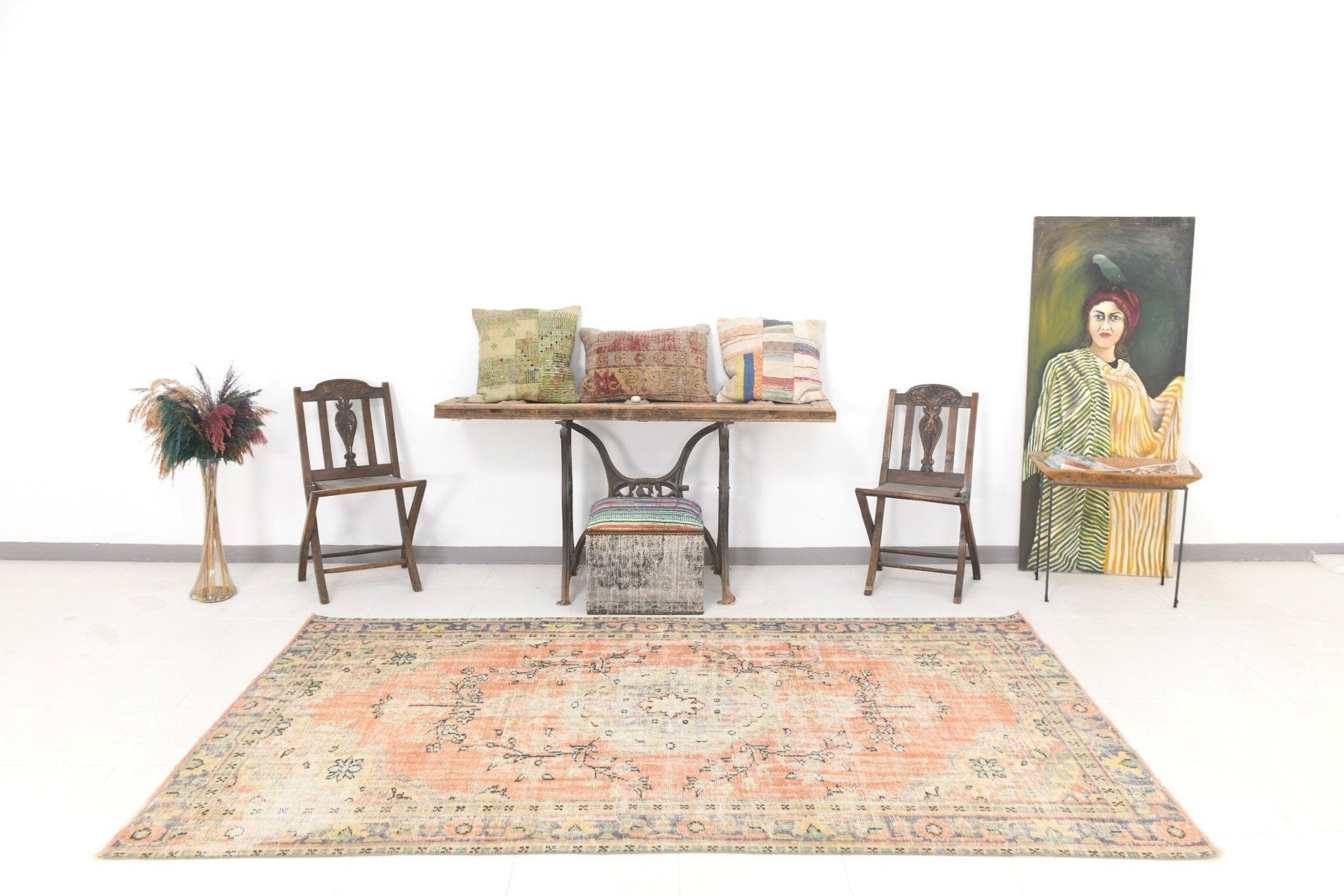 Turkish Vintage Rug  5'8" x 9'1" ft