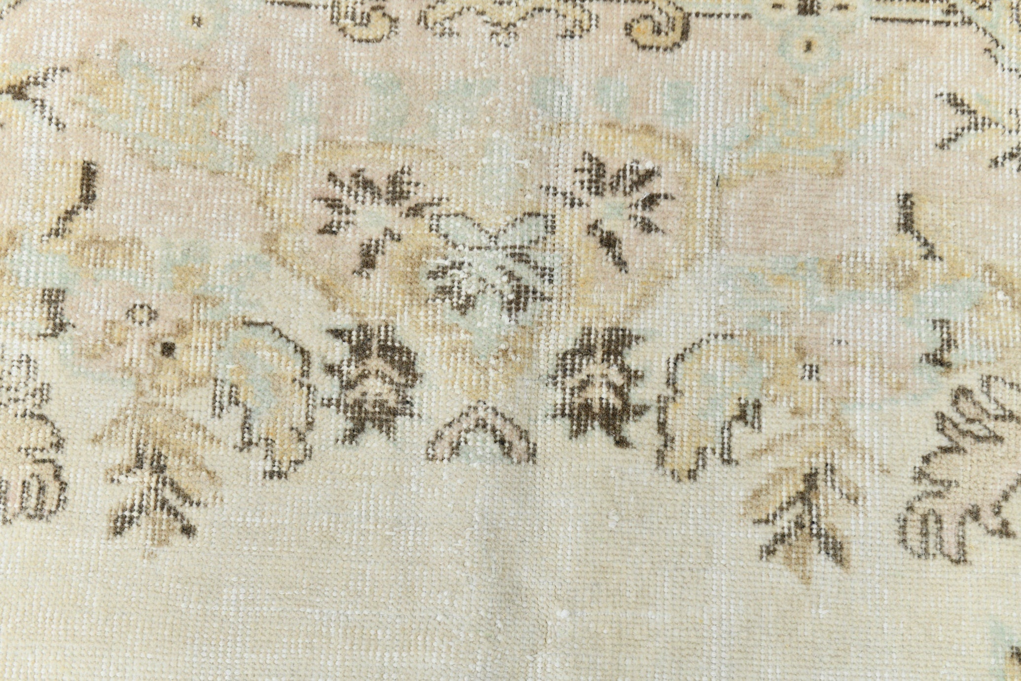 Turkish Vintage Rug 5’8’’ x 9’7’’ ft