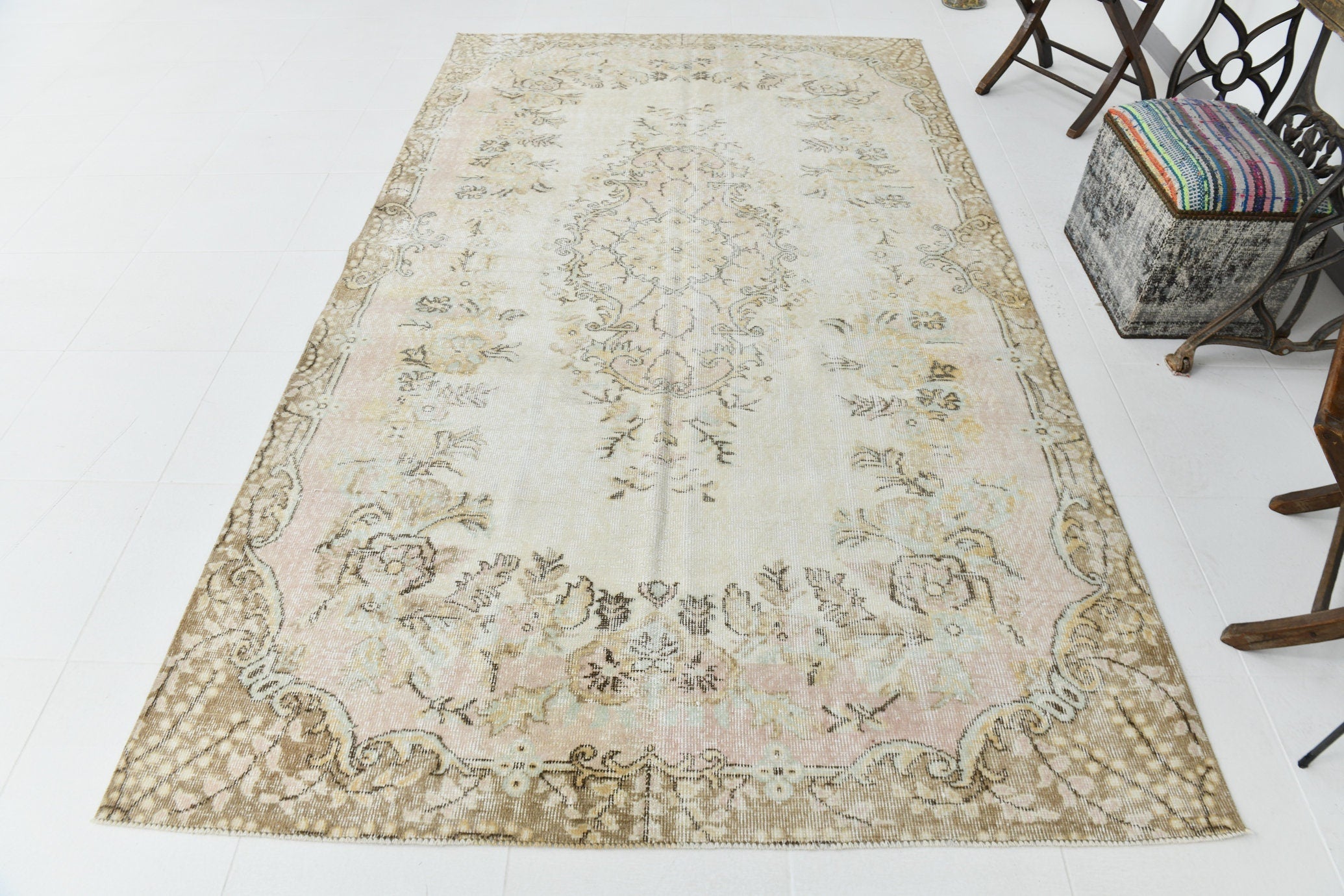 Turkish Vintage Rug 5’8’’ x 9’7’’ ft