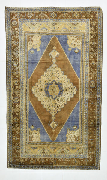 Turkish Vintage Rug 5’8’’ x 9’9’’ ft