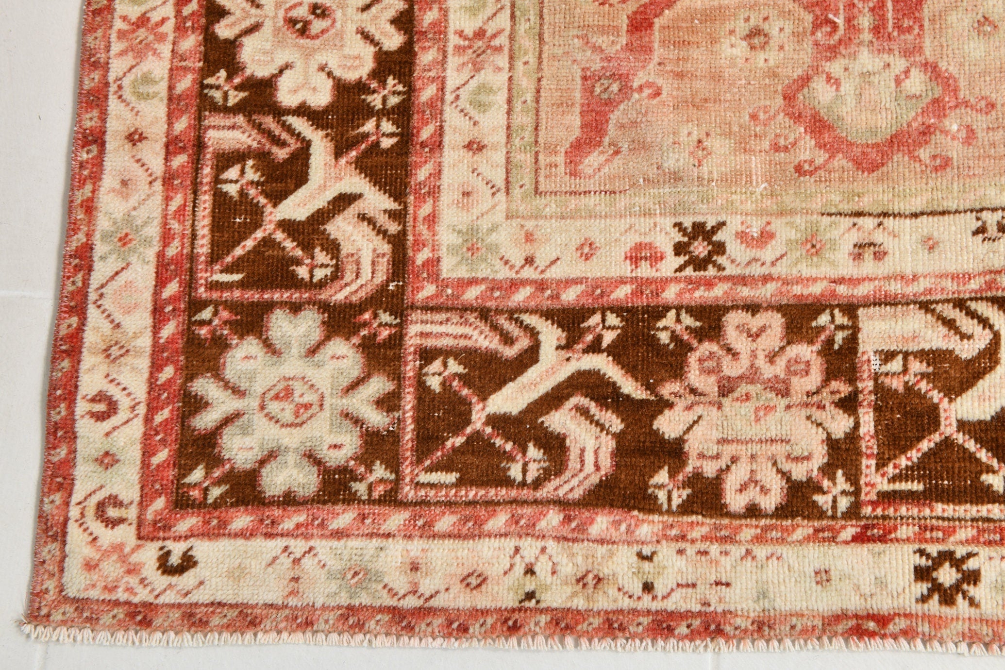 Turkish Vintage Rug 5’9’ x 3’4’