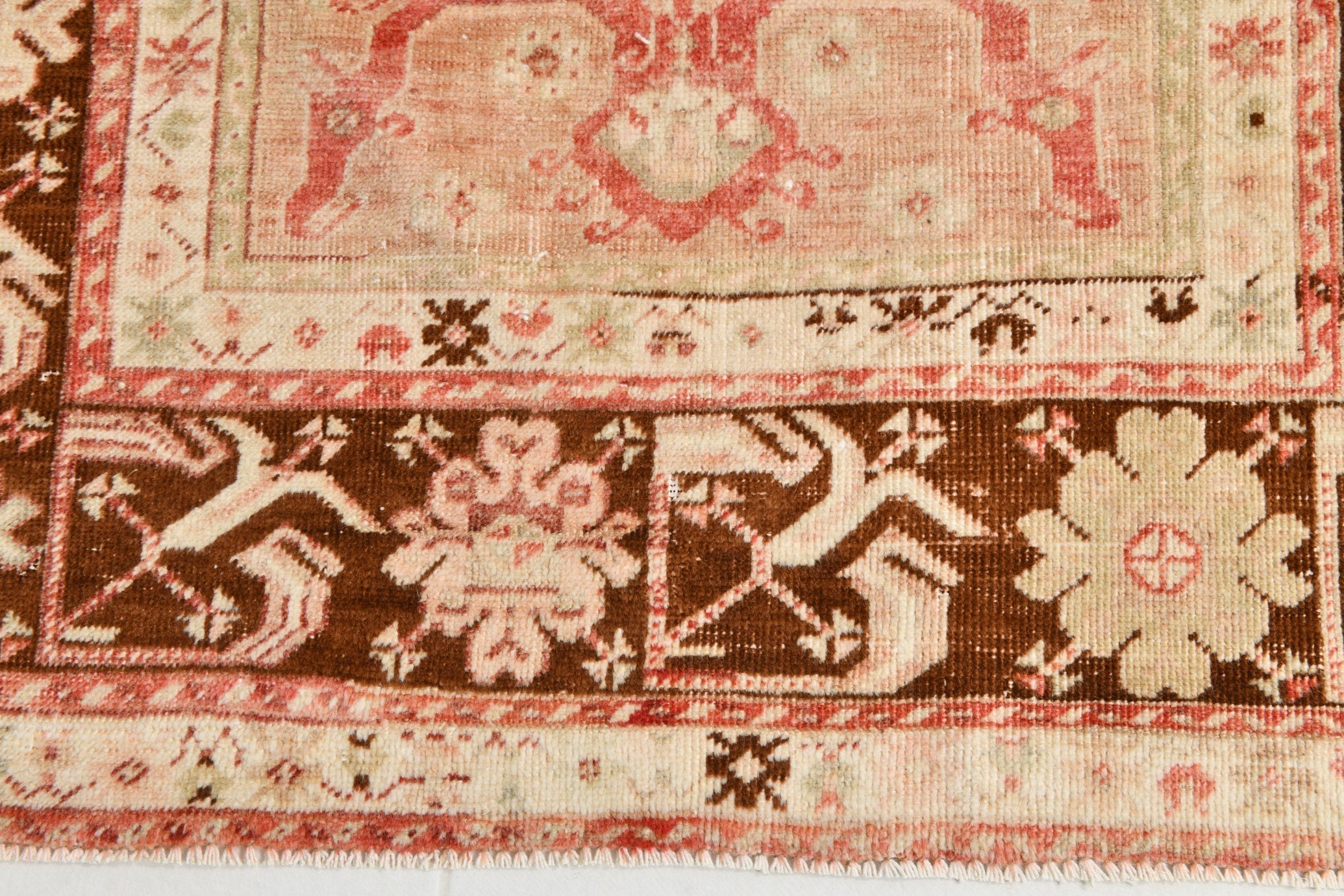 Turkish Vintage Rug 5’9’ x 3’4’