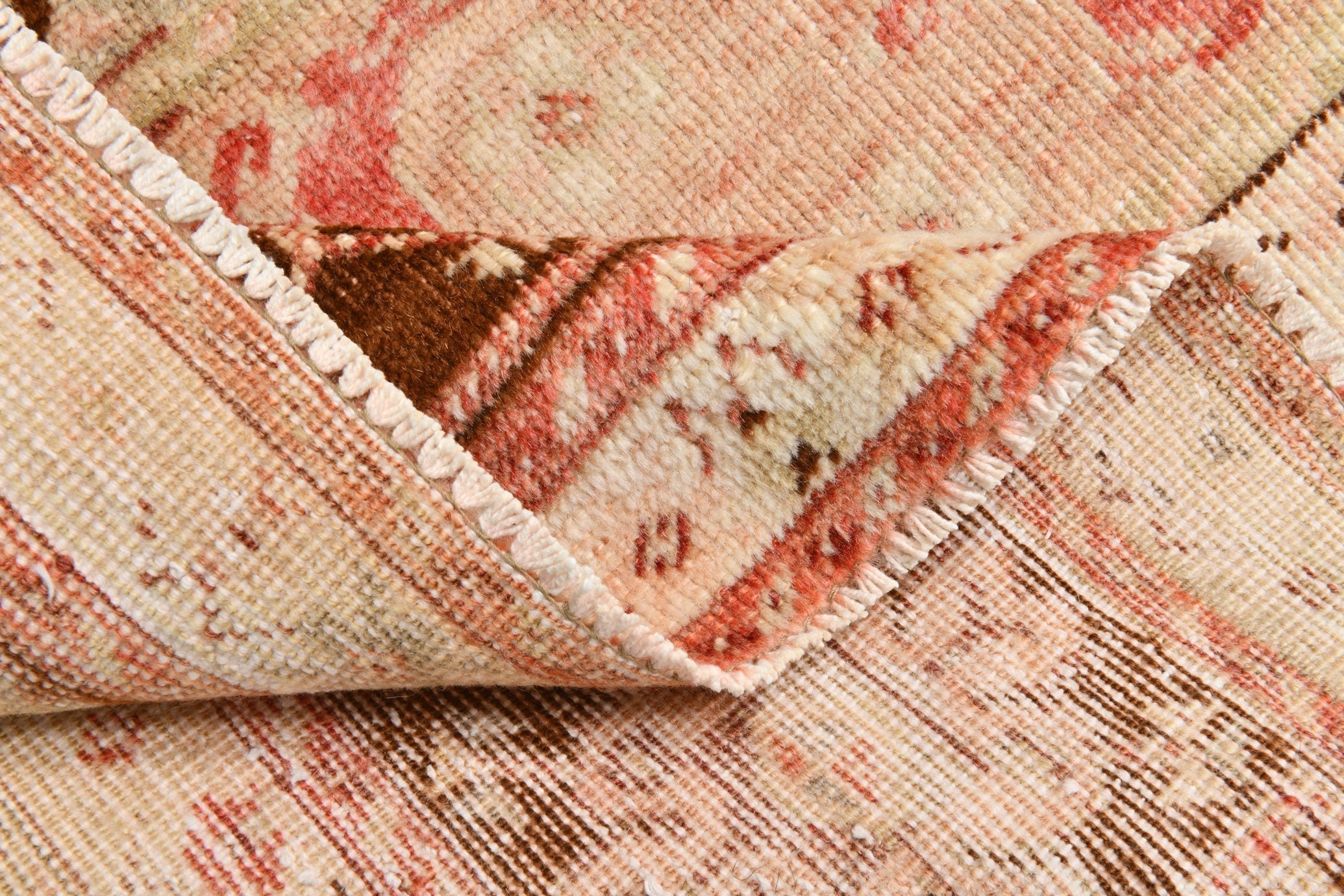Turkish Vintage Rug 5’9’ x 3’4’