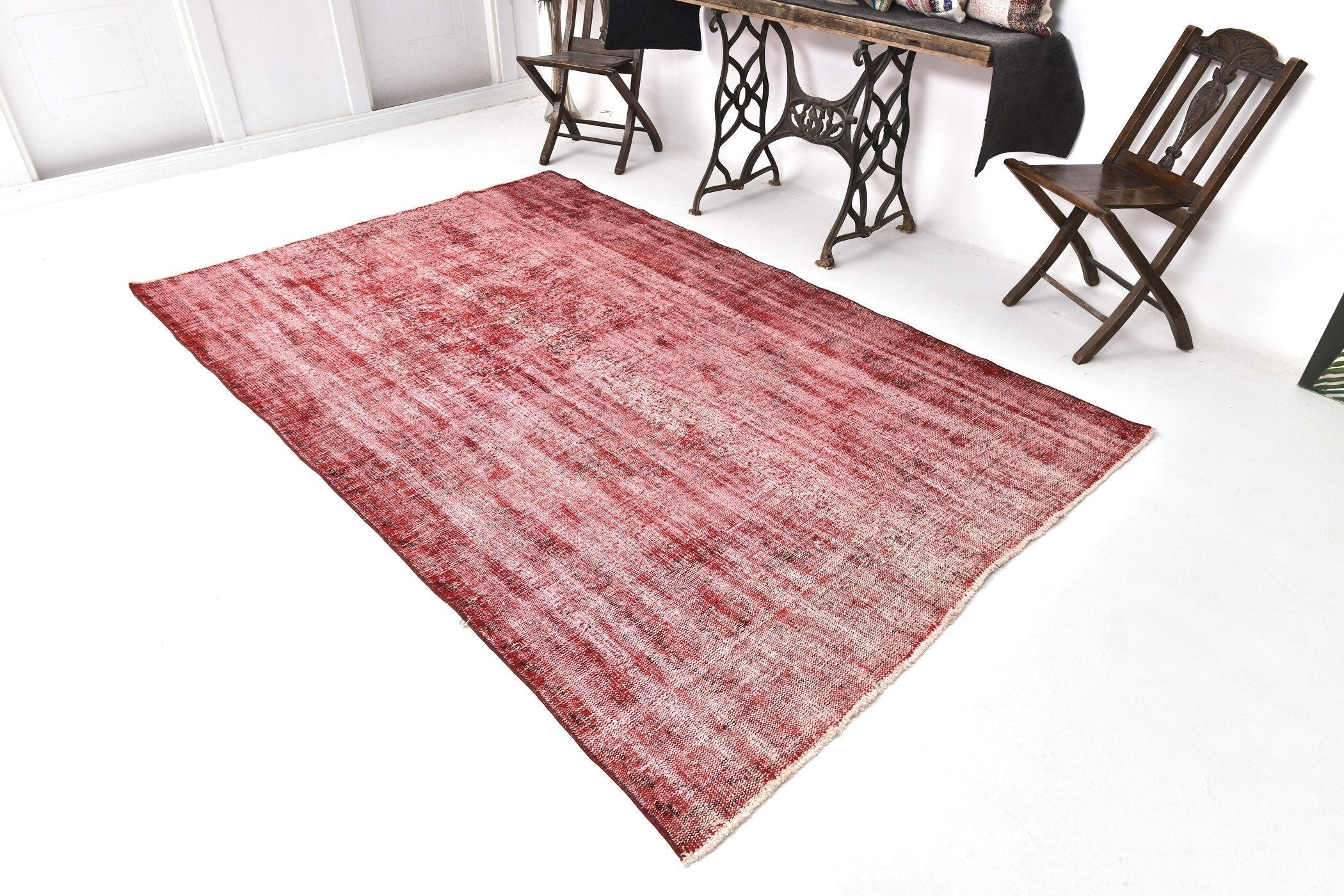 Turkish Vintage Rug  5'9" x 8'10" ft