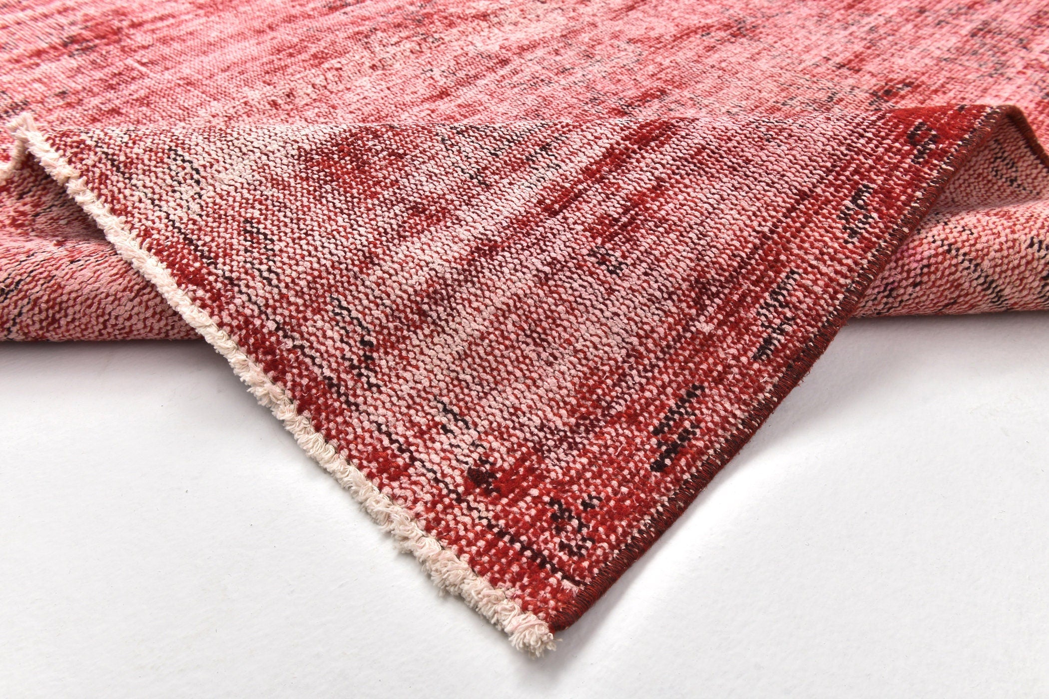 Turkish Vintage Rug  5'9" x 8'10" ft