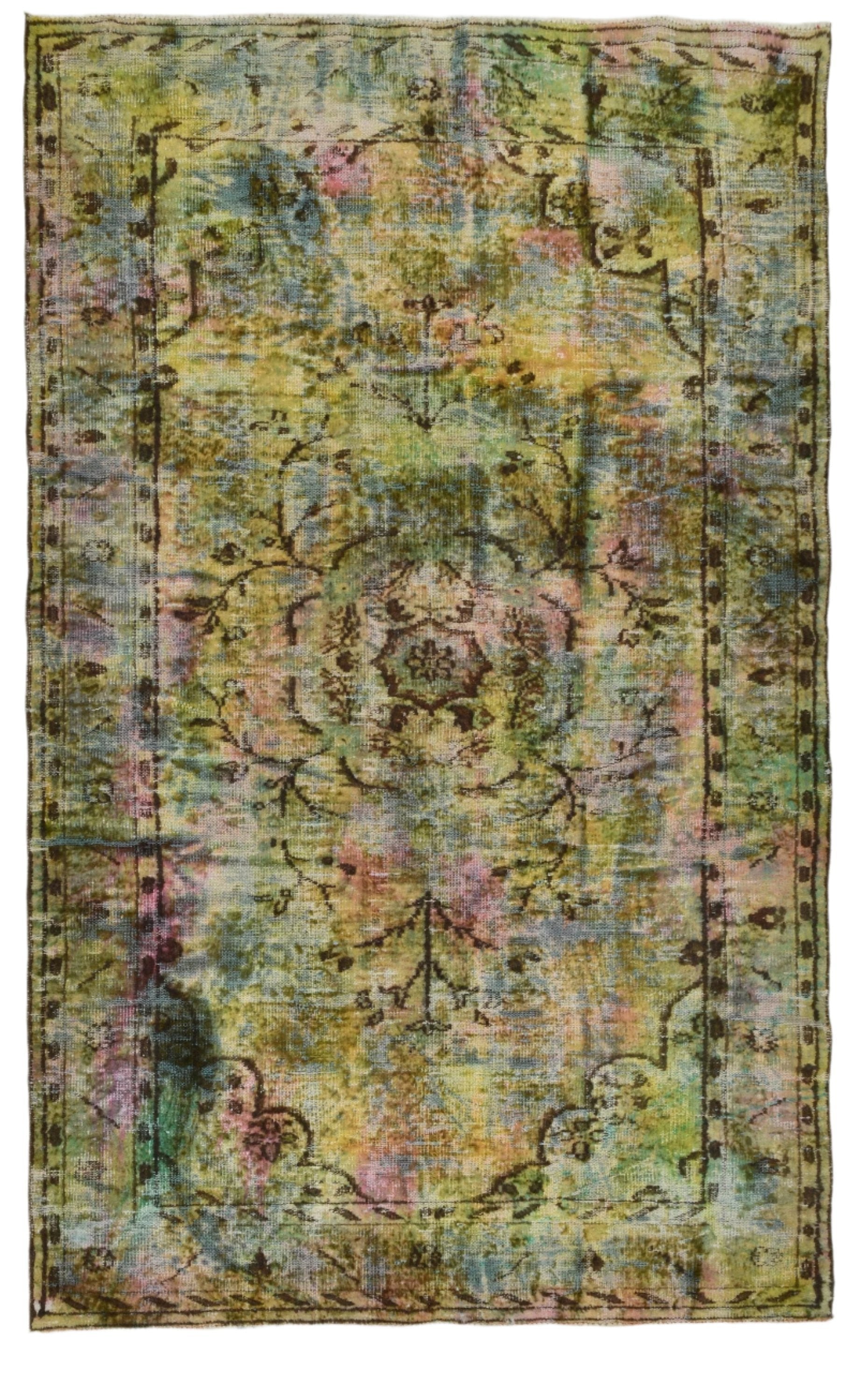Turkish Vintage Rug  5'9" x 9'5" ft