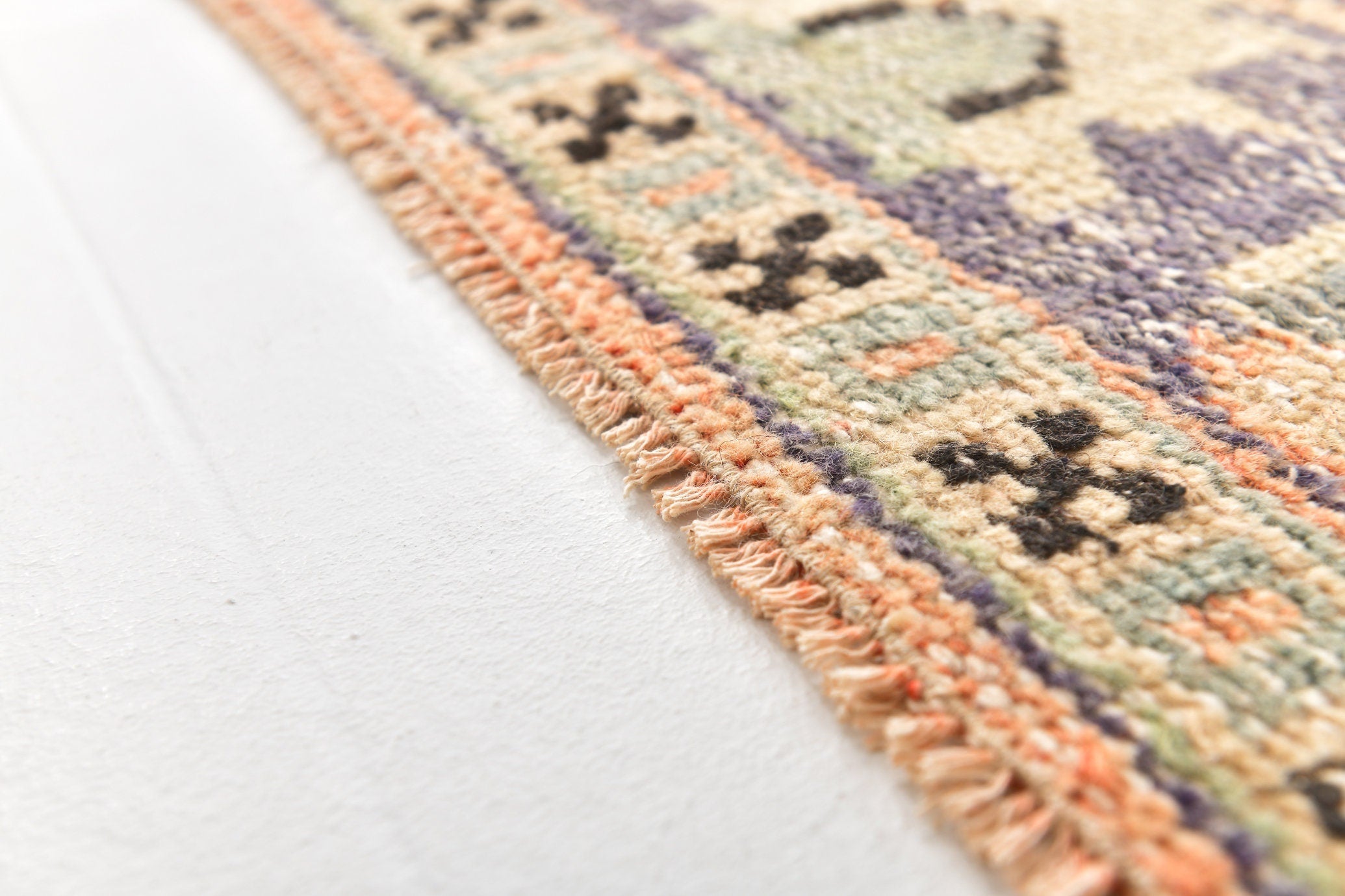 Turkish Vintage Rug  6'0" x 10'0" ft