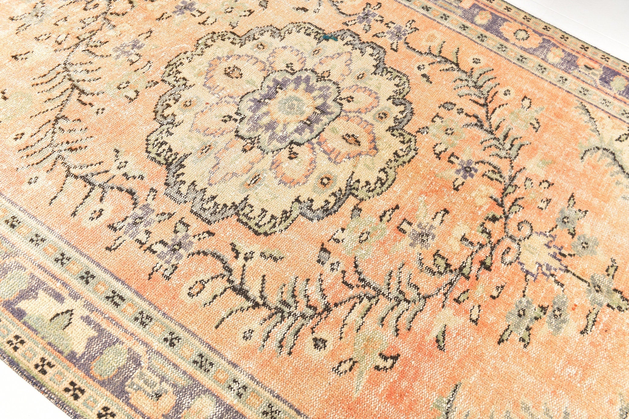 Turkish Vintage Rug  6'0" x 10'0" ft