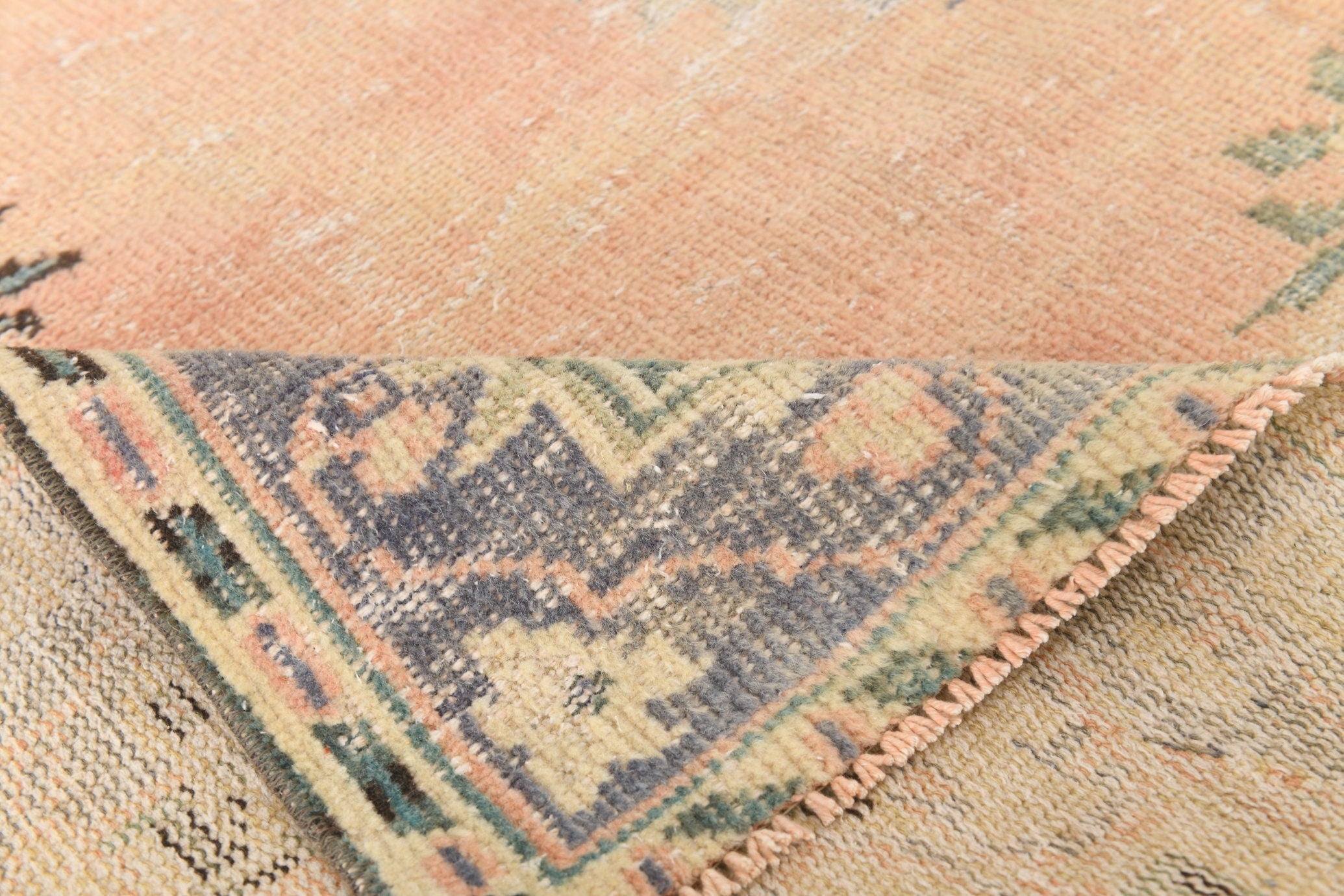 Turkish Vintage Rug  6'1" x 8'7" ft