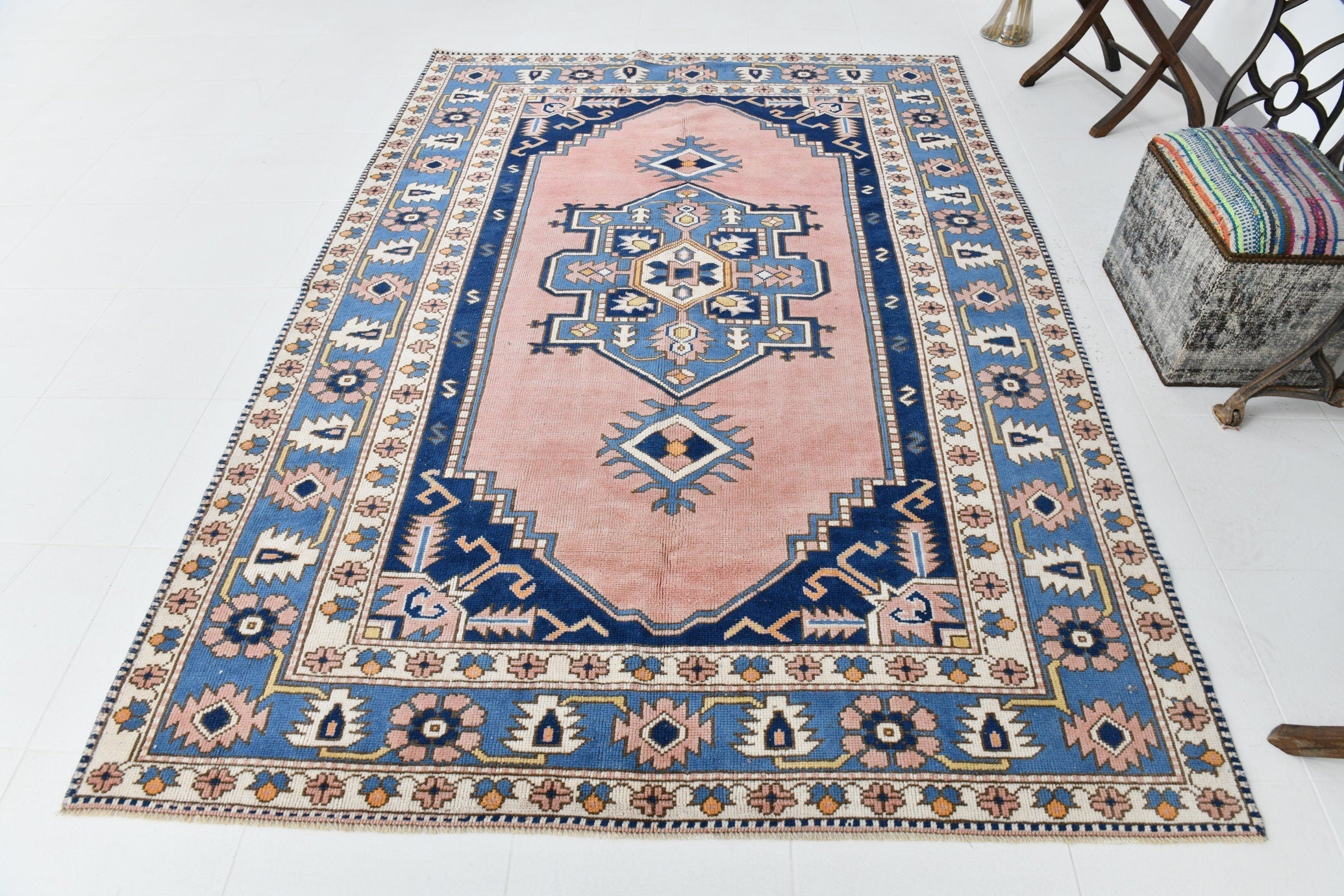 Turkish Vintage Rug  6'1" x 8'9" ft