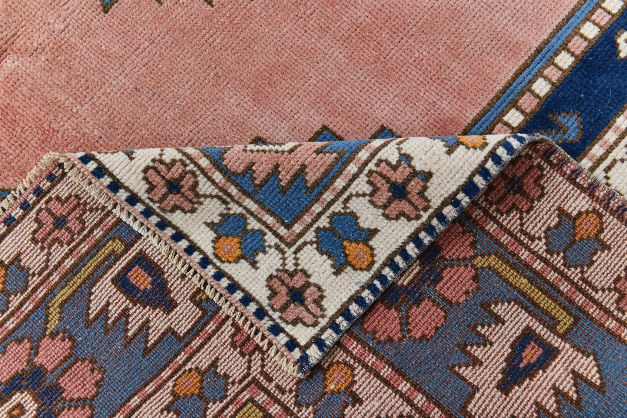 Turkish Vintage Rug  6'1" x 8'9" ft