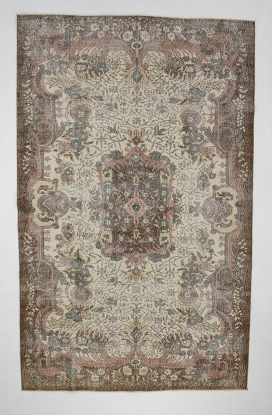 Turkish Vintage Rug 6’1’’ x 9’9’’ ft