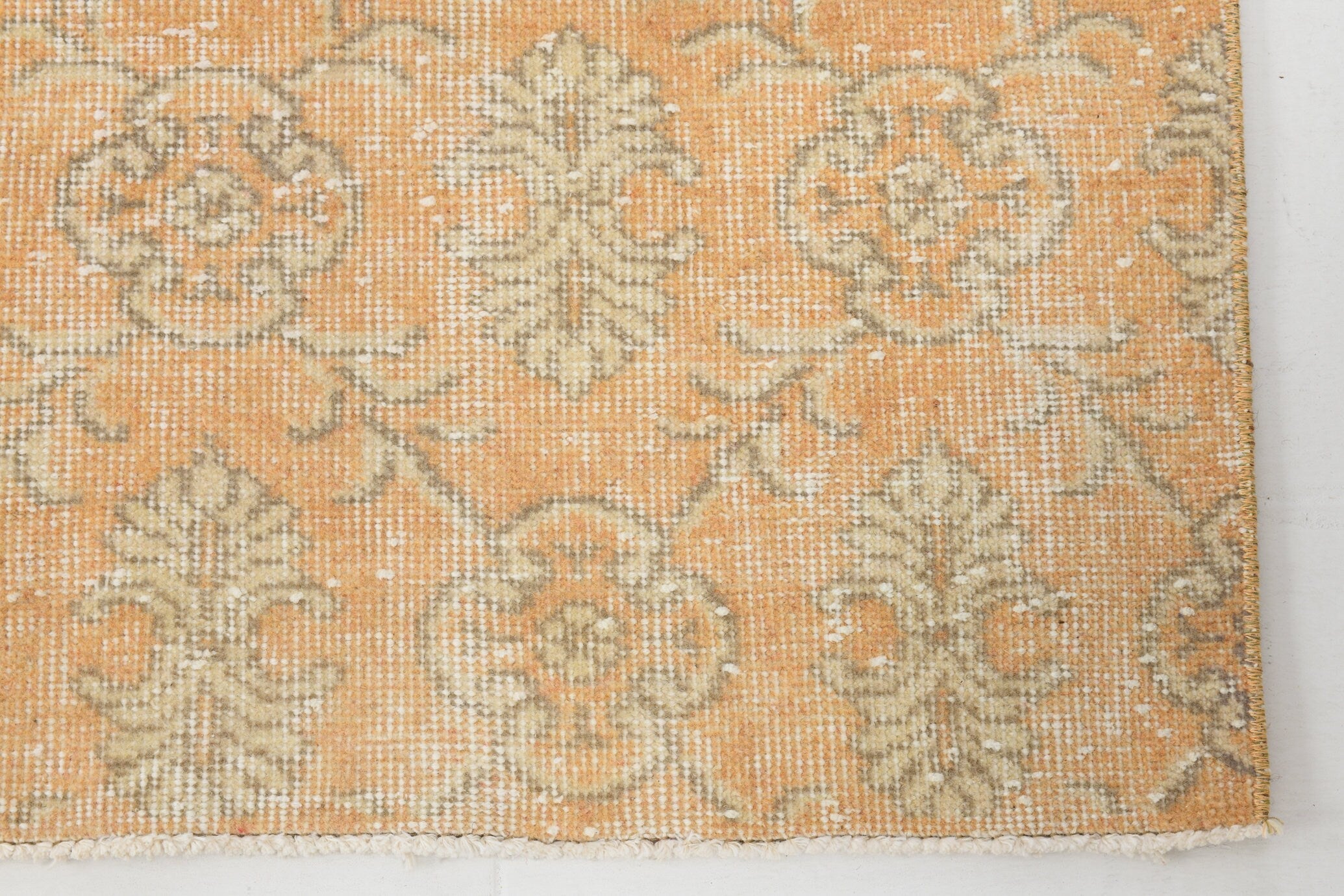 Turkish Vintage Rug  6'10" x 10'8" ft