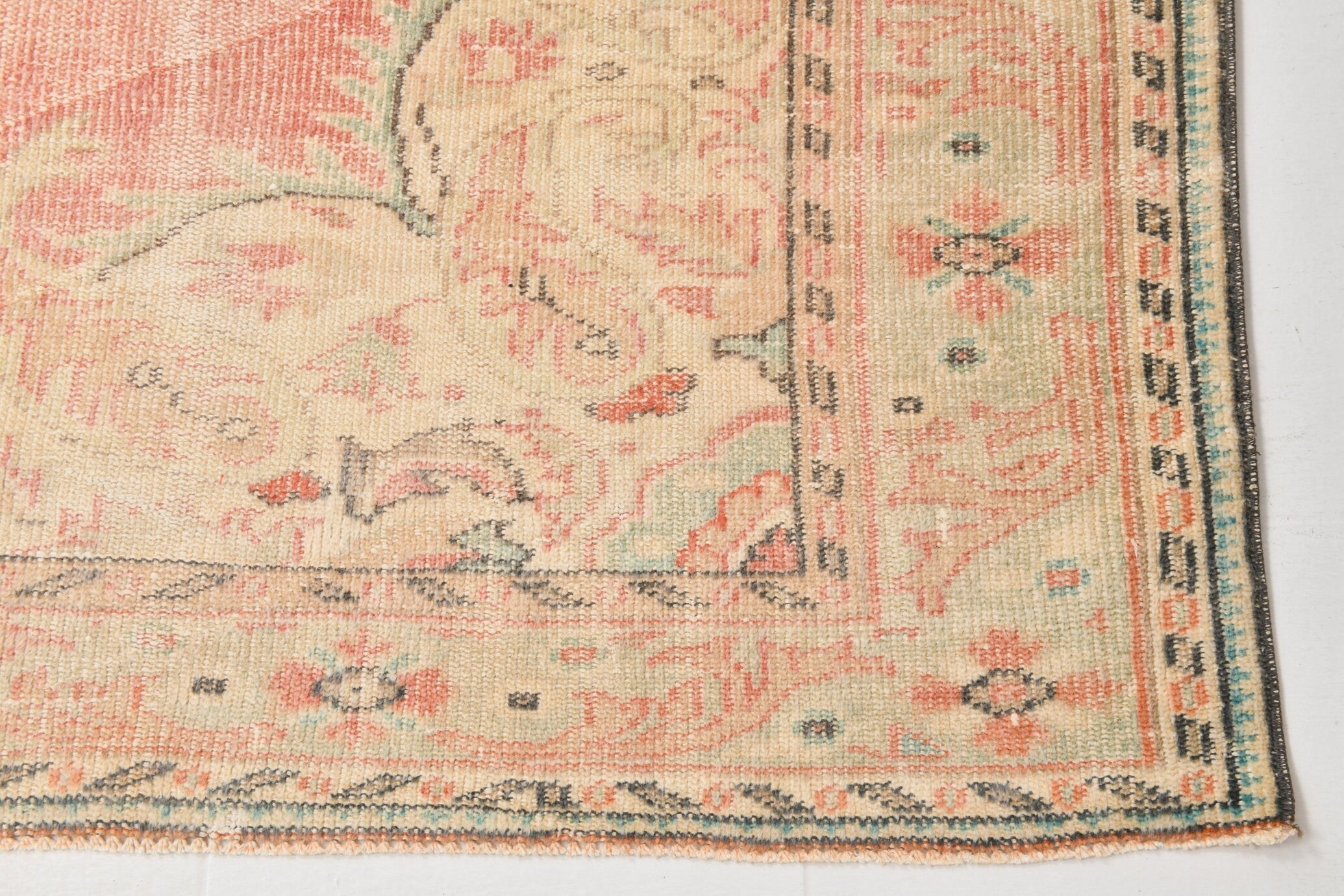 Turkish Vintage Rug  6'11" x 10'0" ft
