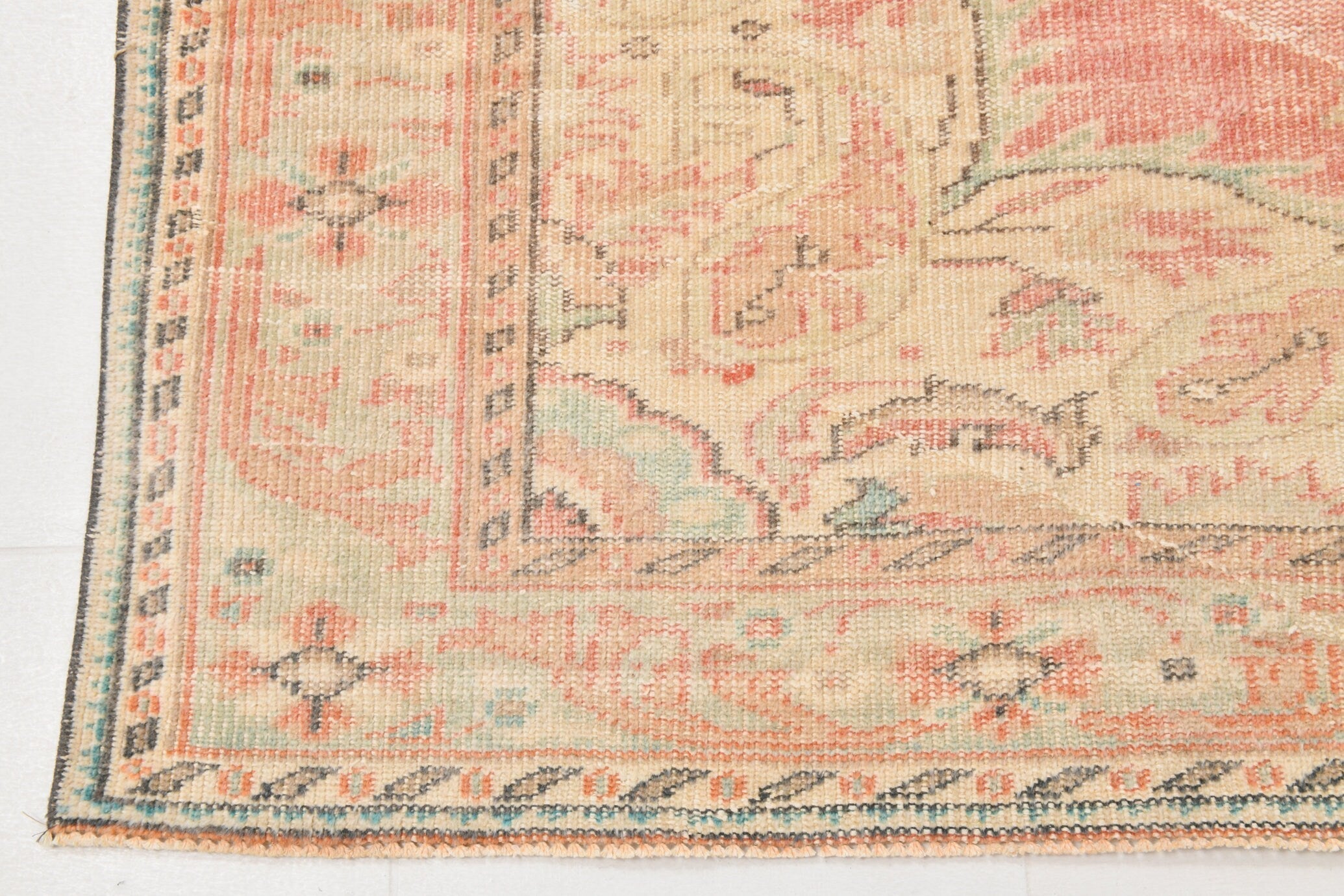 Turkish Vintage Rug  6'11" x 10'0" ft