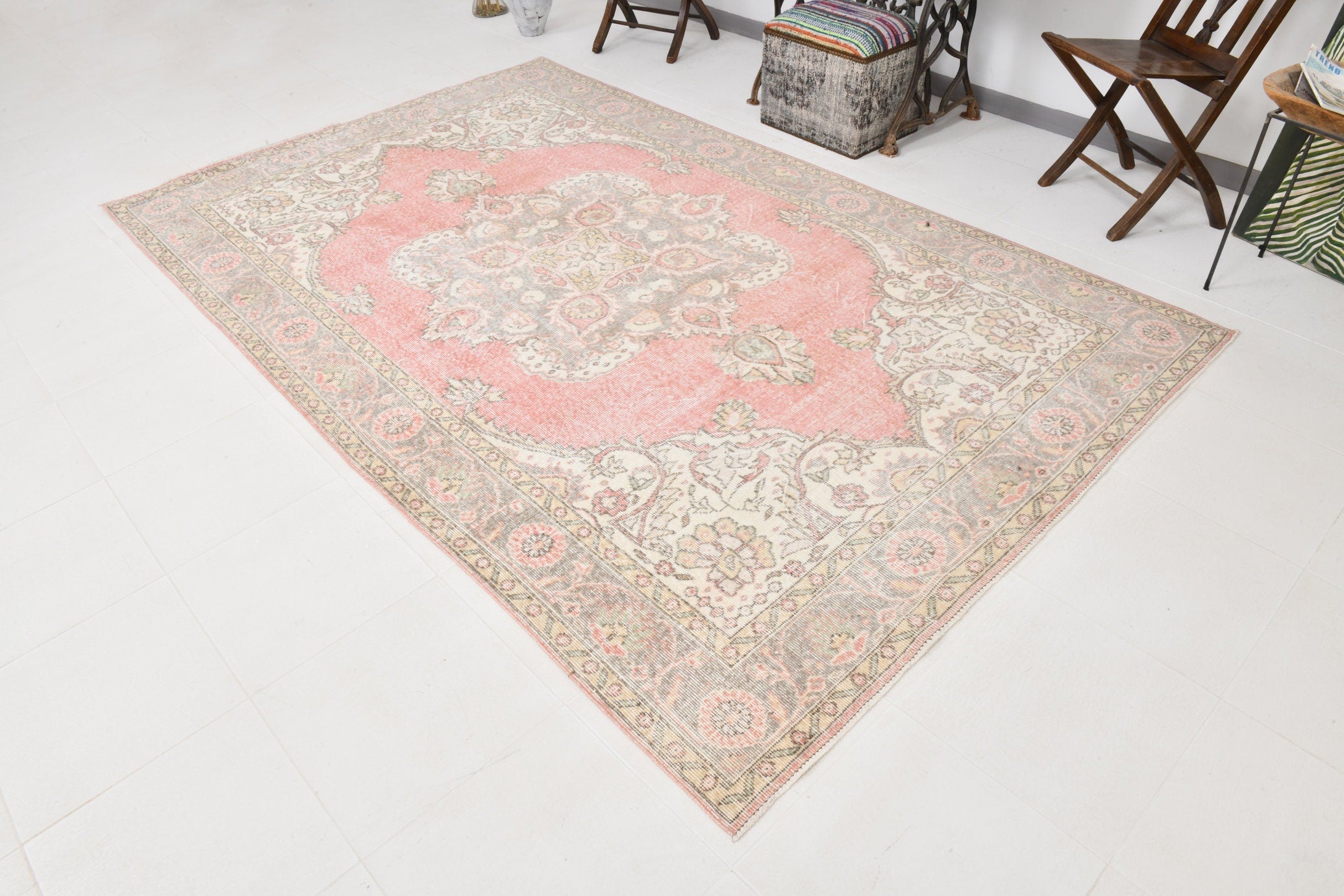 Turkish Vintage Rug  6'2" x 9'12" ft