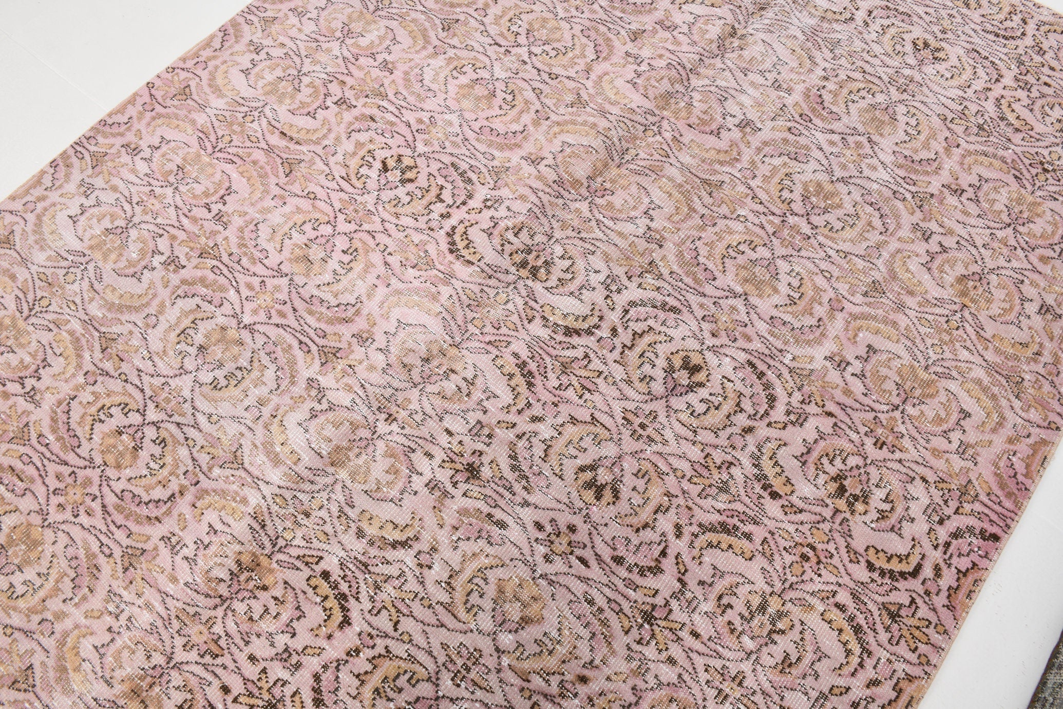 Turkish Vintage Rug  6'2" x 9'2" ft