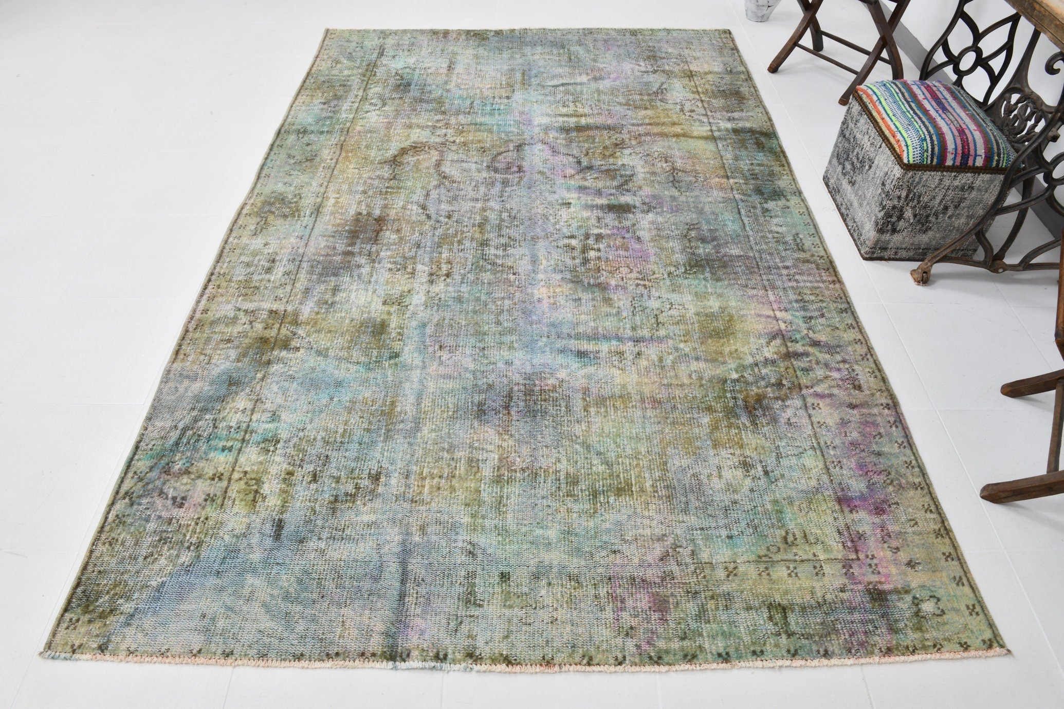 Turkish Vintage Rug  6'3" x 9'9" ft