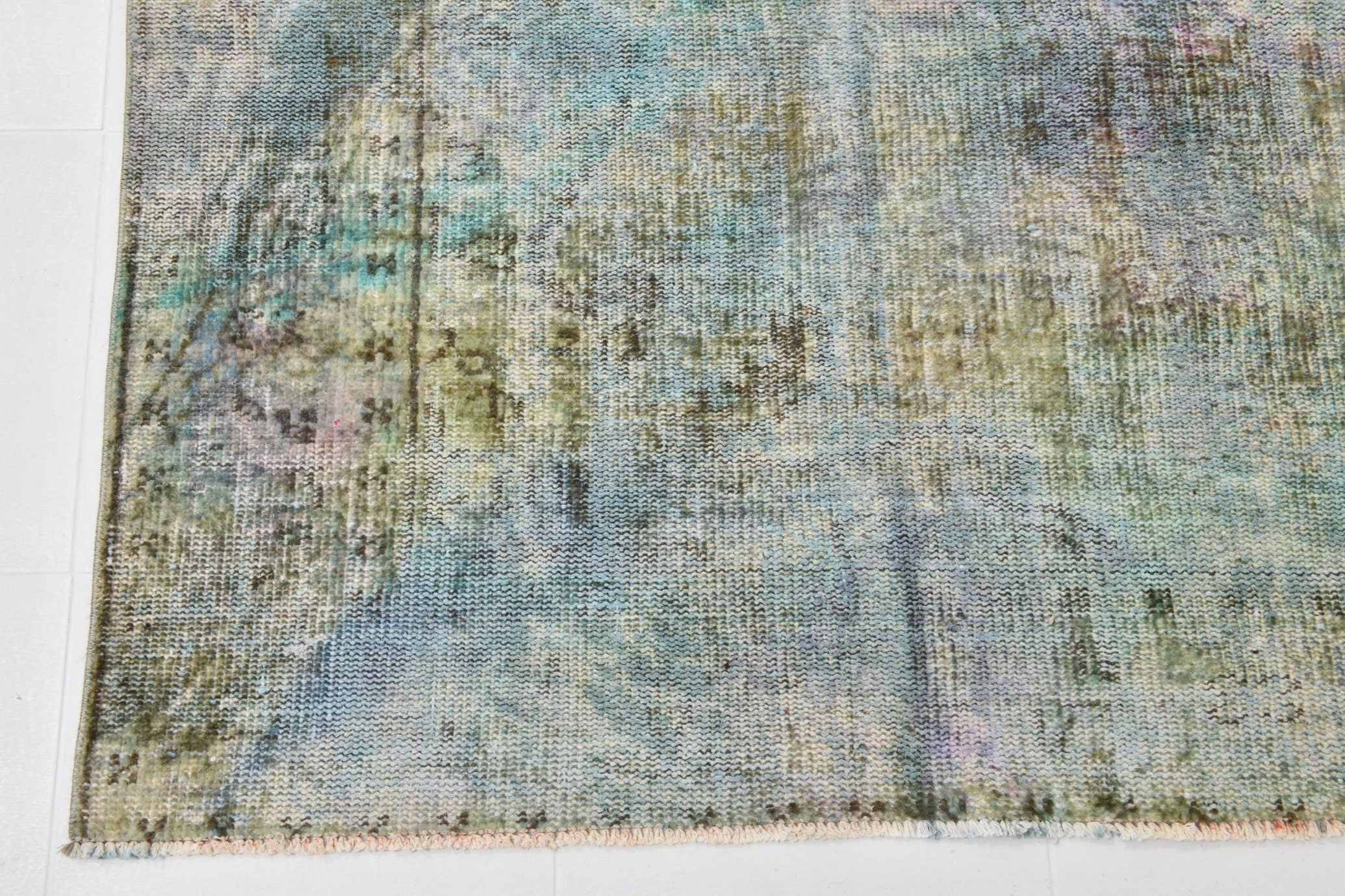 Turkish Vintage Rug  6'3" x 9'9" ft