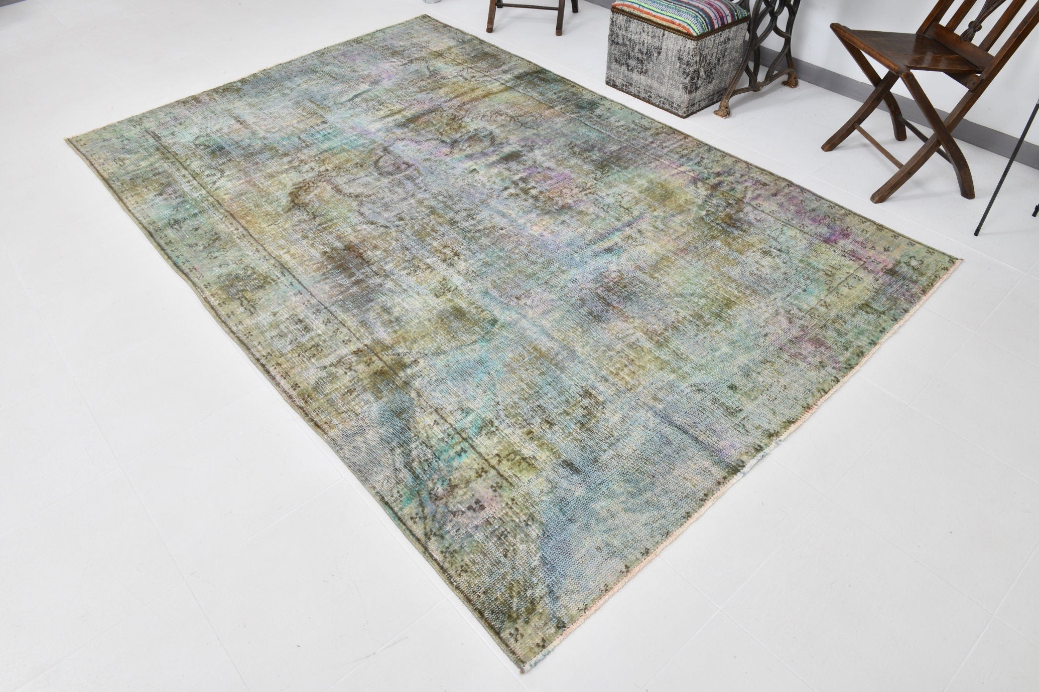 Turkish Vintage Rug  6'3" x 9'9" ft