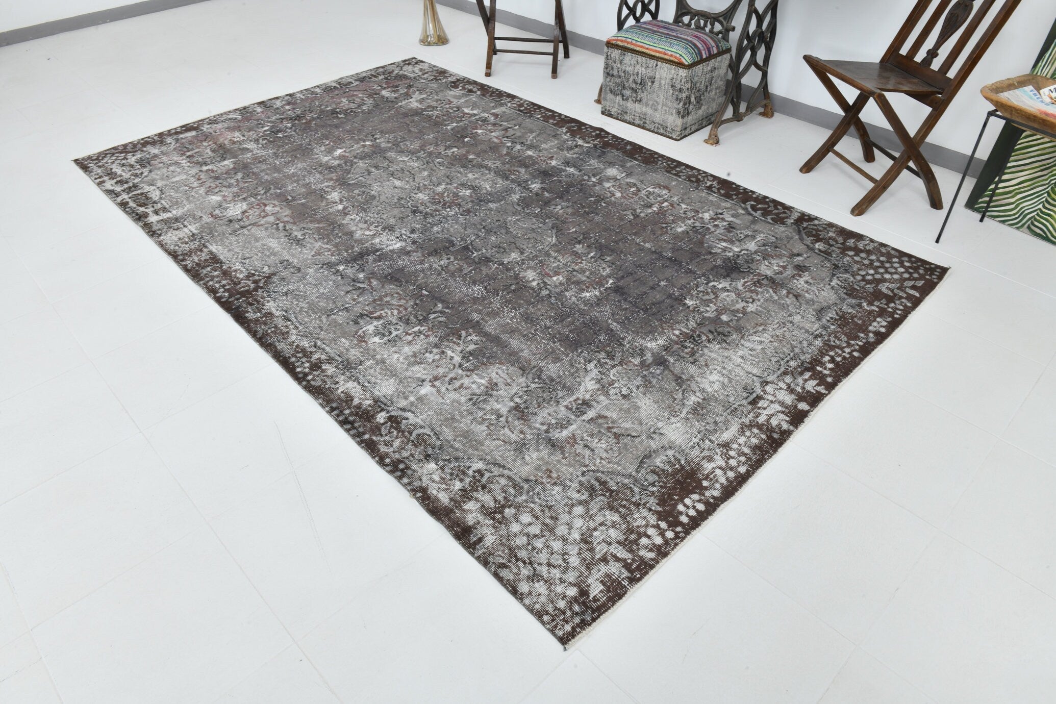 Turkish Vintage Rug  6'4" x 10'2" ft