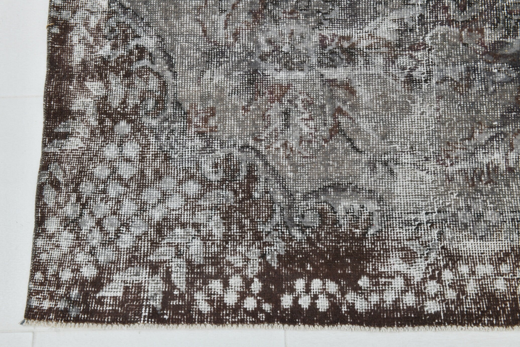 Turkish Vintage Rug  6'4" x 10'2" ft