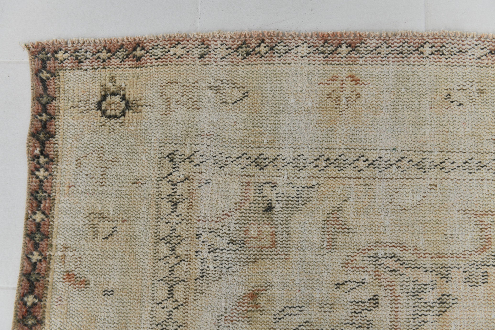 Turkish Vintage Rug  6'4" x 9'10" ft