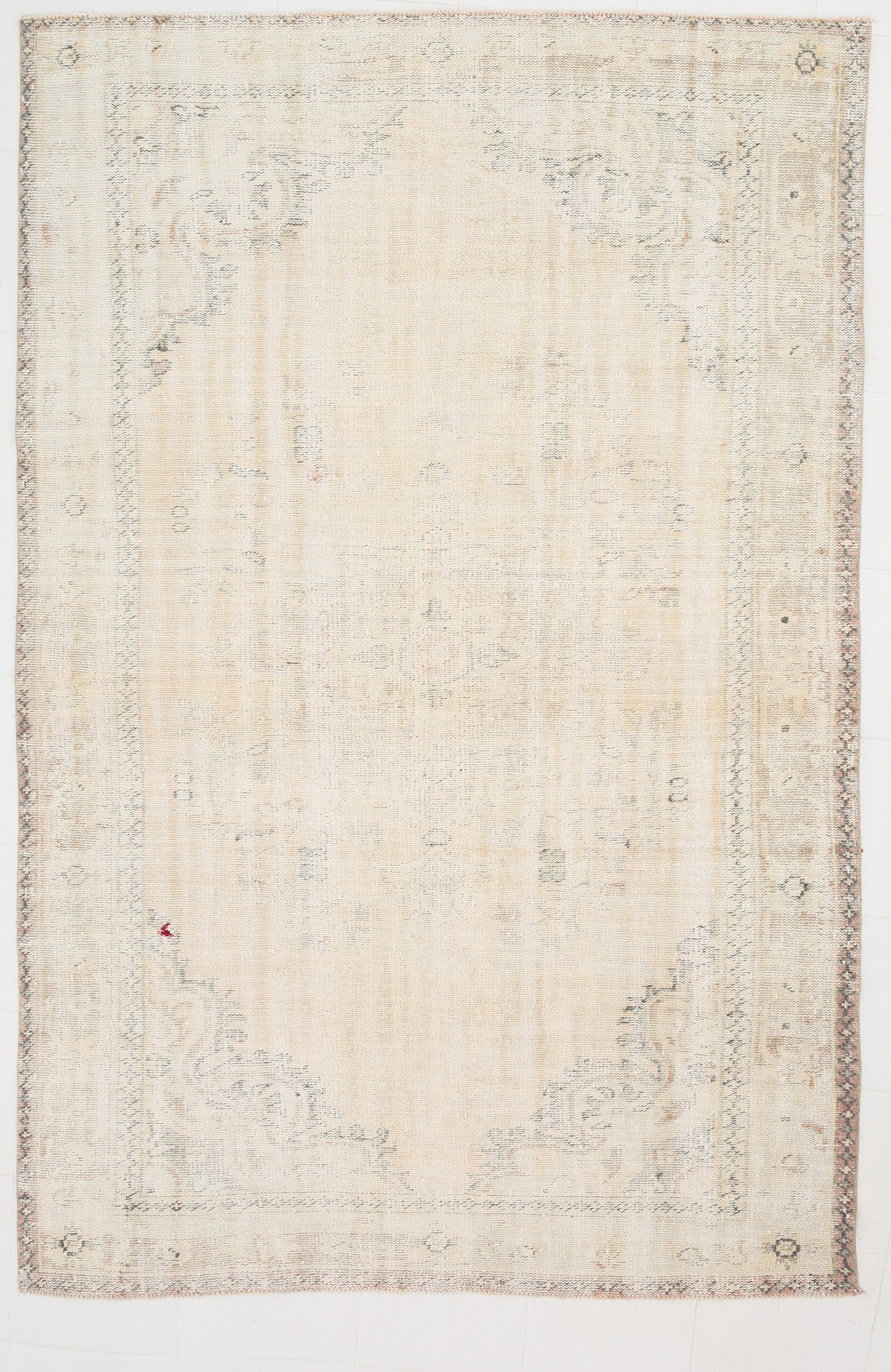 Turkish Vintage Rug  6'4" x 9'10" ft