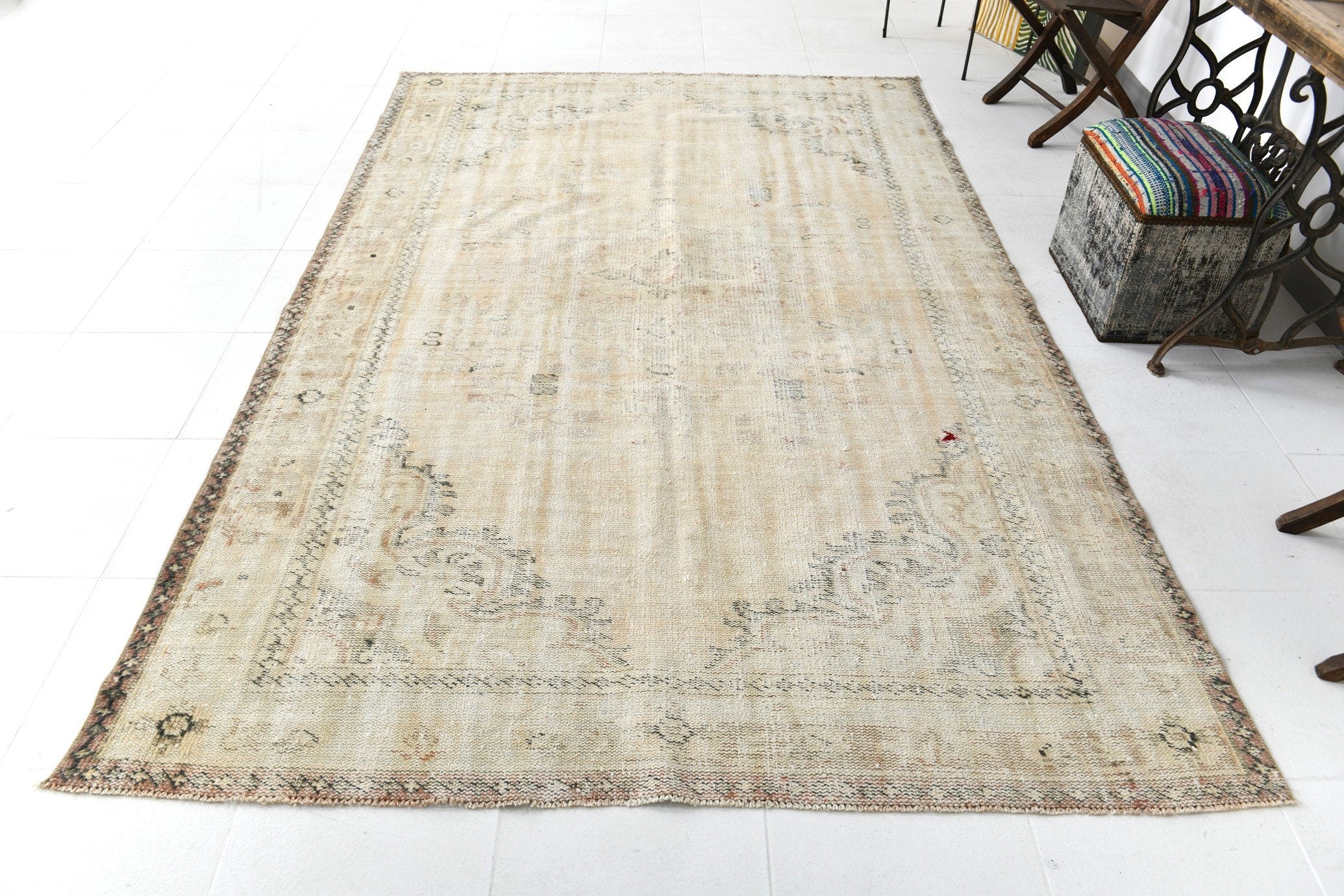 Turkish Vintage Rug  6'4" x 9'10" ft