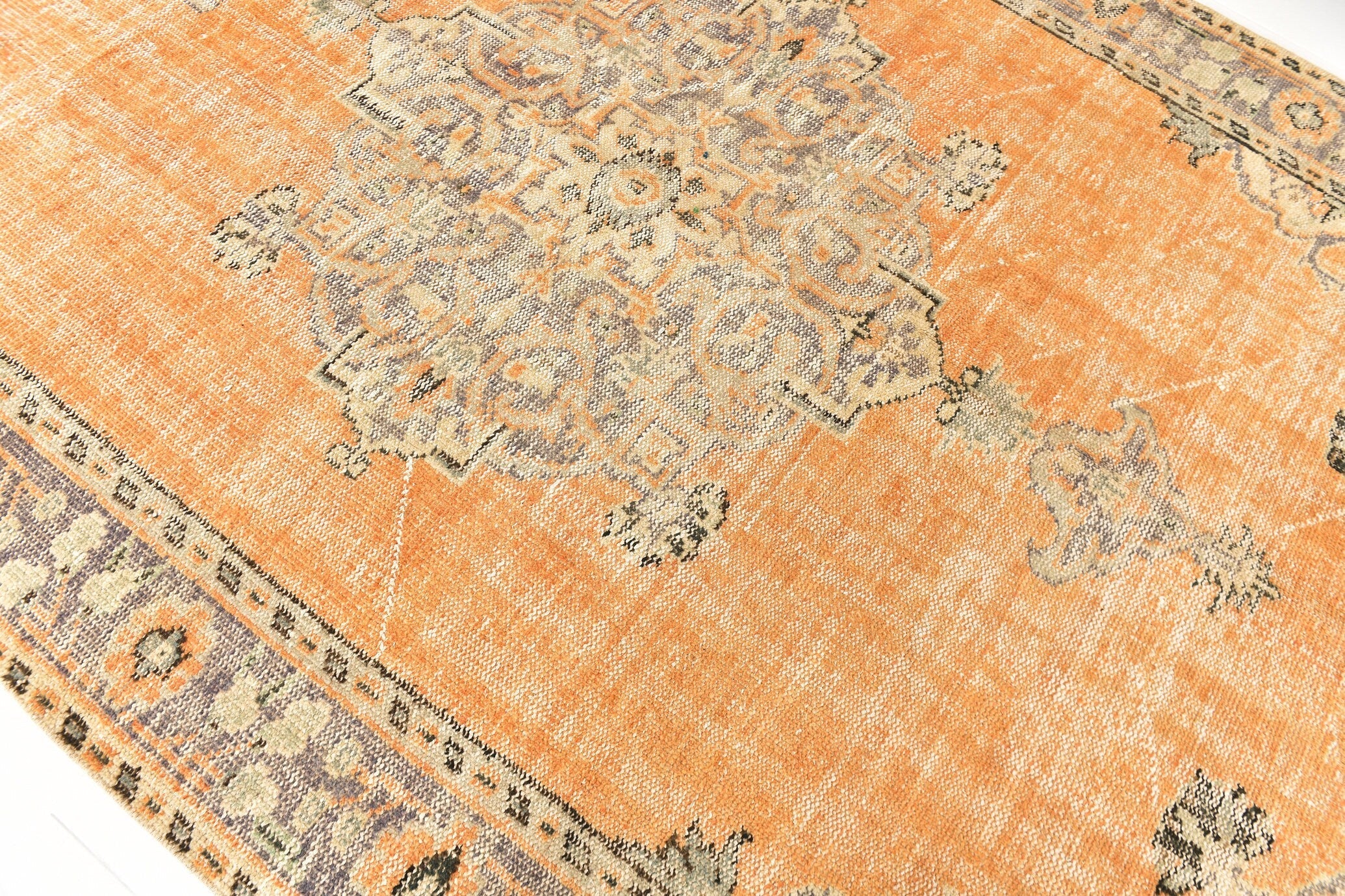 Turkish Vintage Rug  6'4" x 9'12" ft