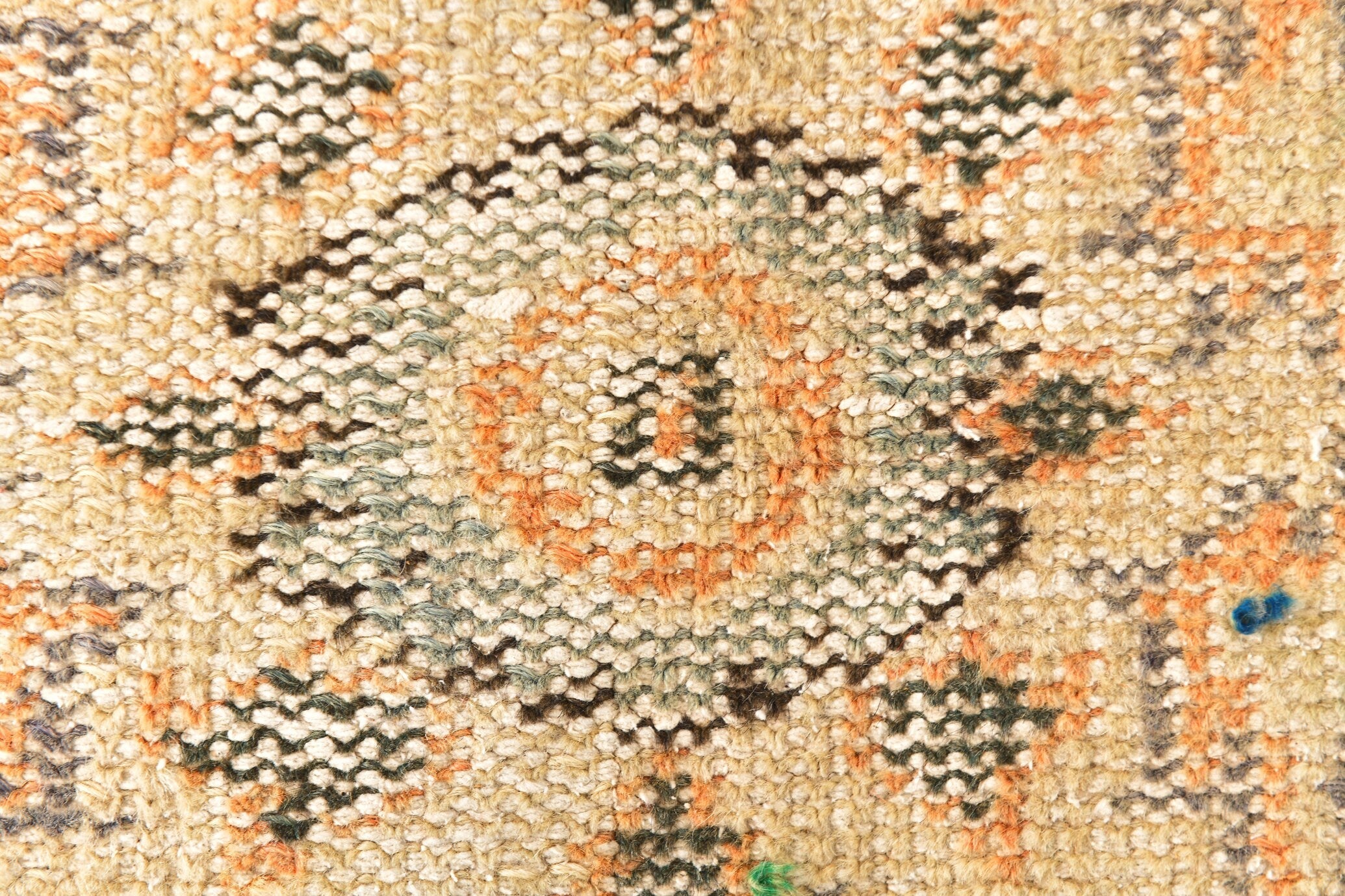 Turkish Vintage Rug  6'4" x 9'12" ft