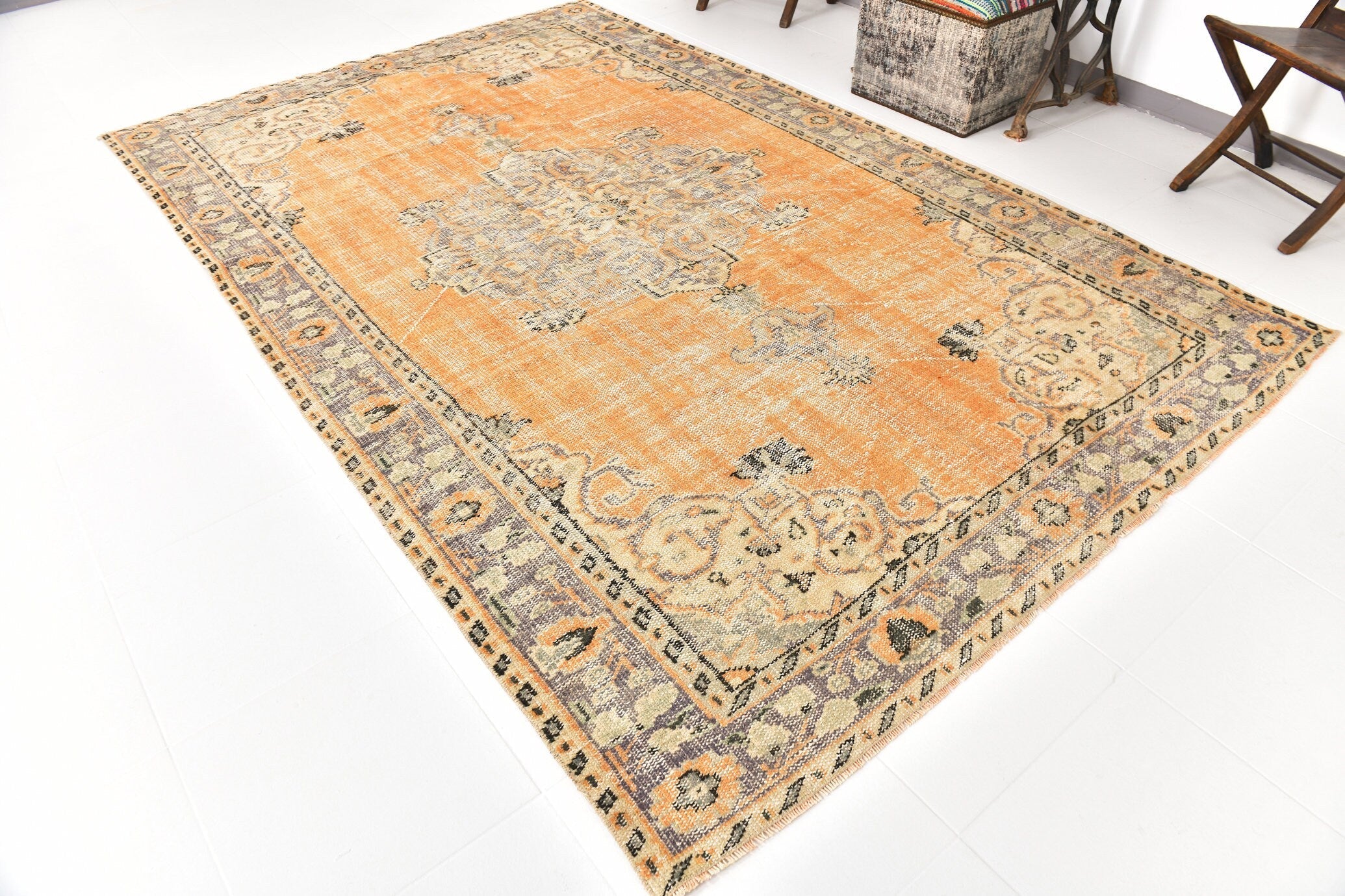 Turkish Vintage Rug  6'4" x 9'12" ft