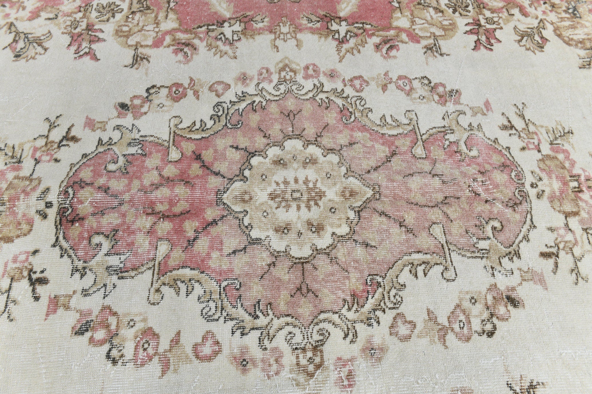 Turkish Vintage Rug  6'4" x 9'6" ft