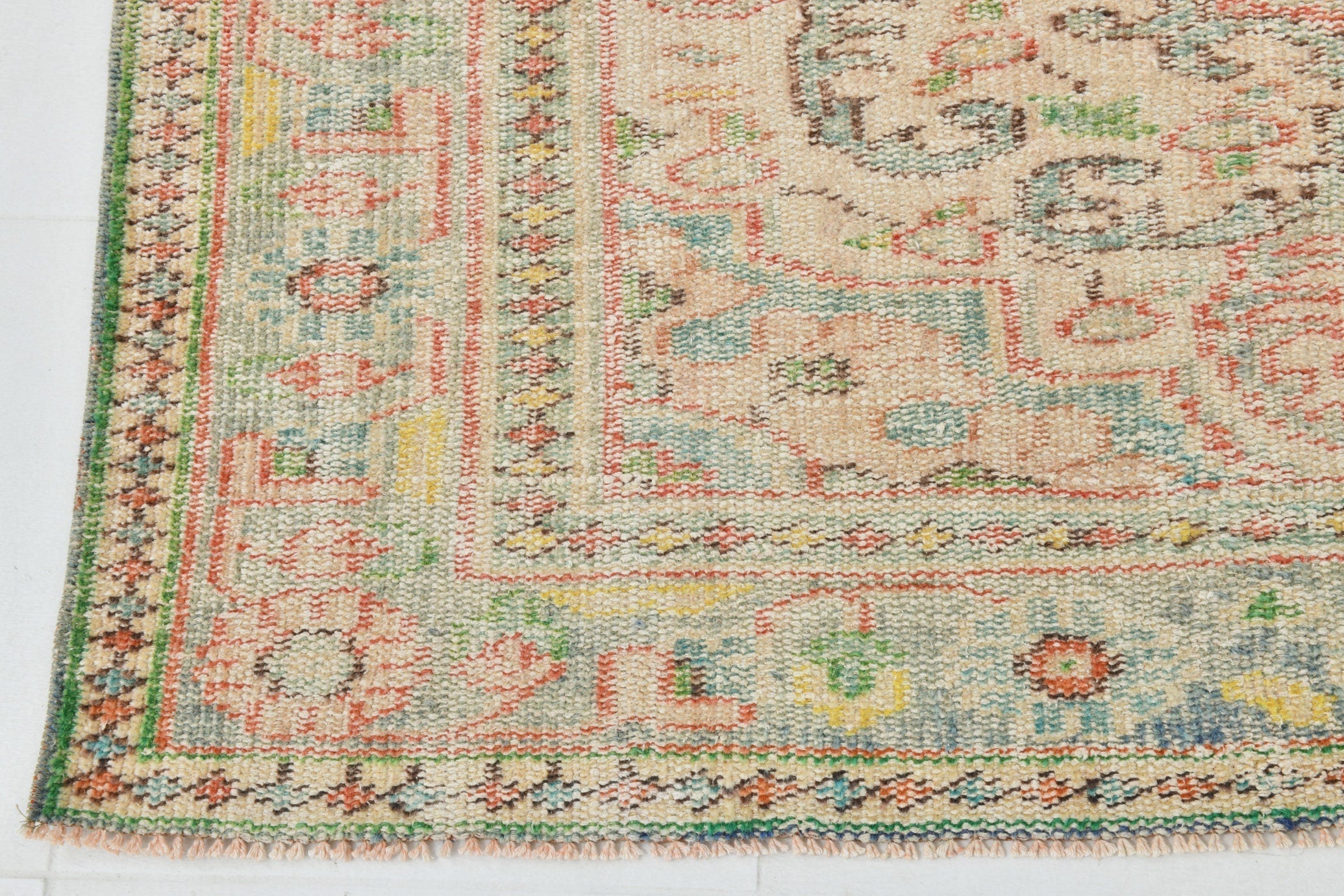 Turkish Vintage Rug  6'4" x 9'7" ft