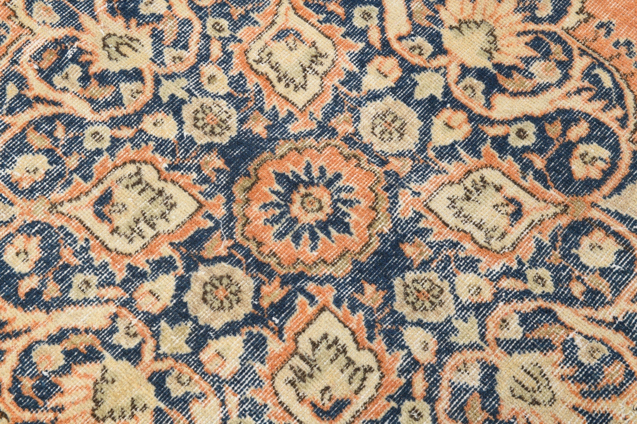 Turkish Vintage Rug  6'5" x 9'11" ft