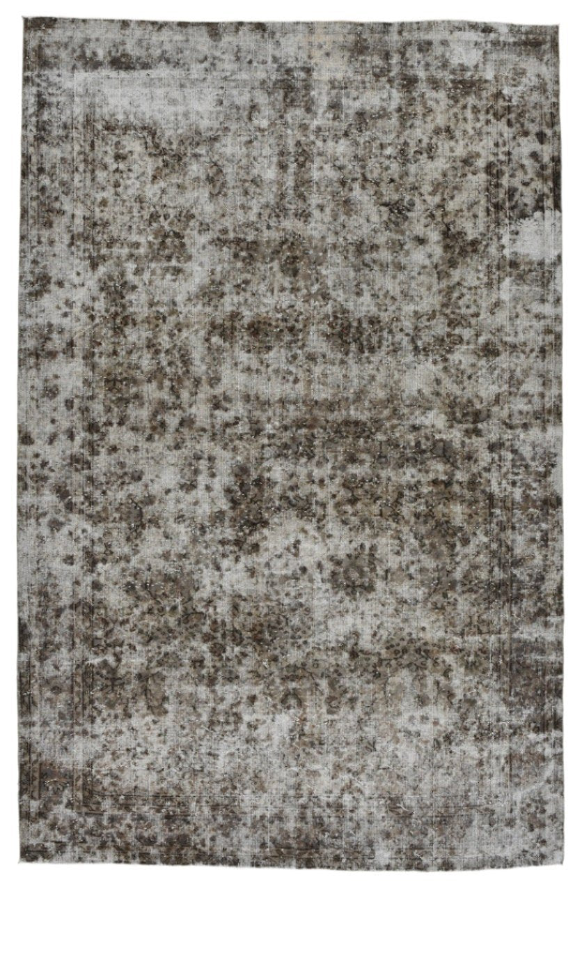 Turkish Vintage Rug  6'6" x 10'1" ft