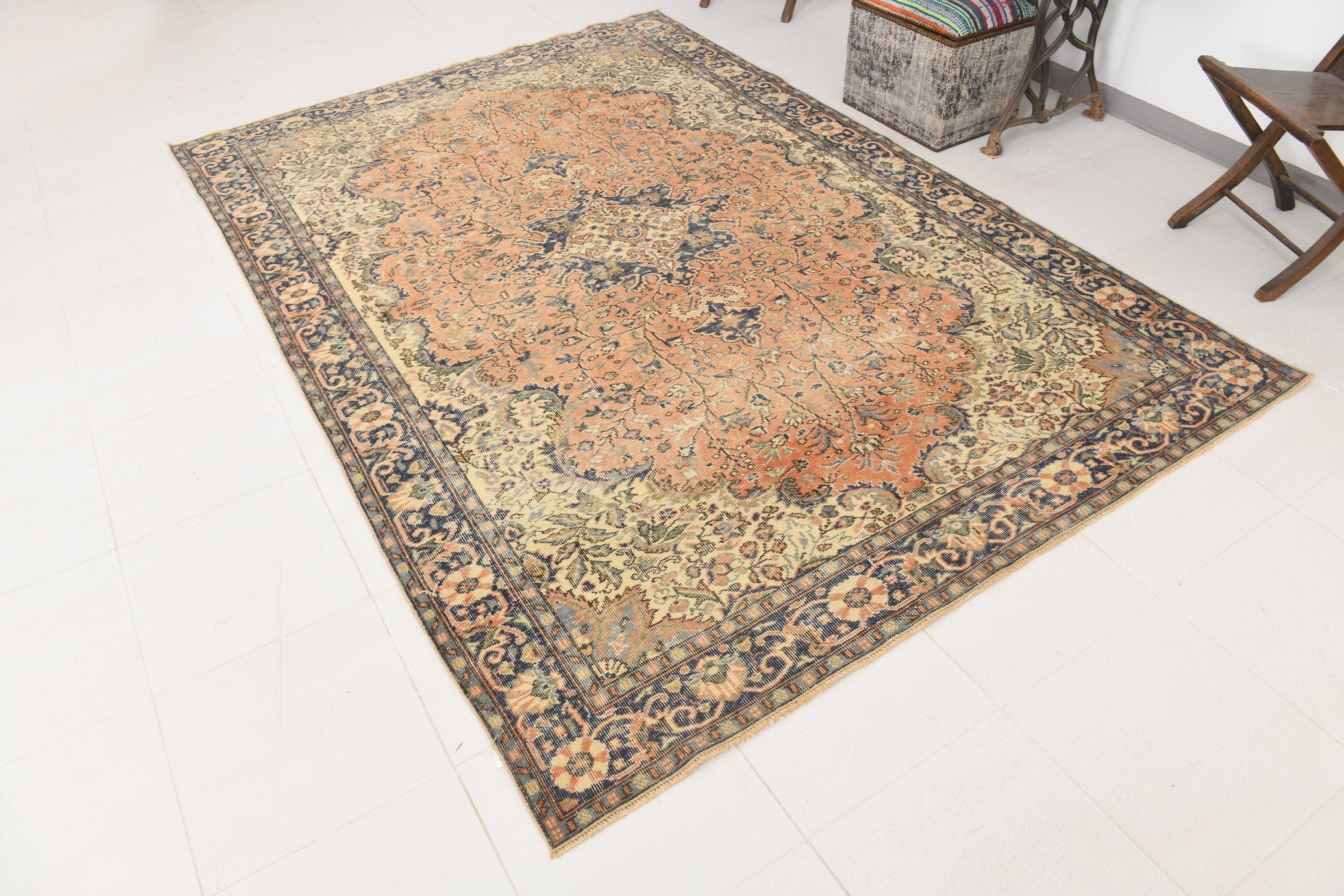 Turkish Vintage Rug  6'6" x 9'5" ft