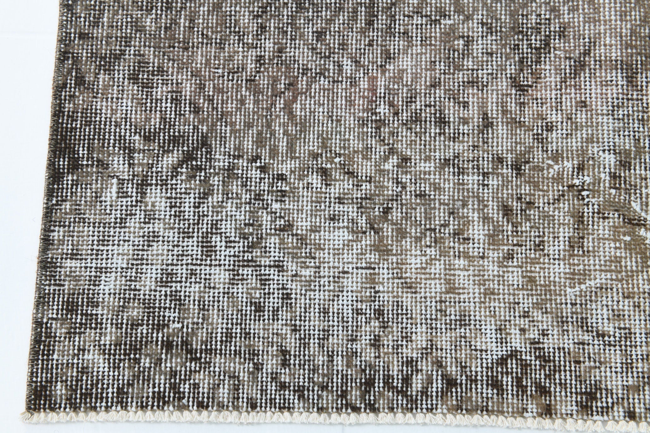 Turkish Vintage Rug 6’7’ x 3’7’