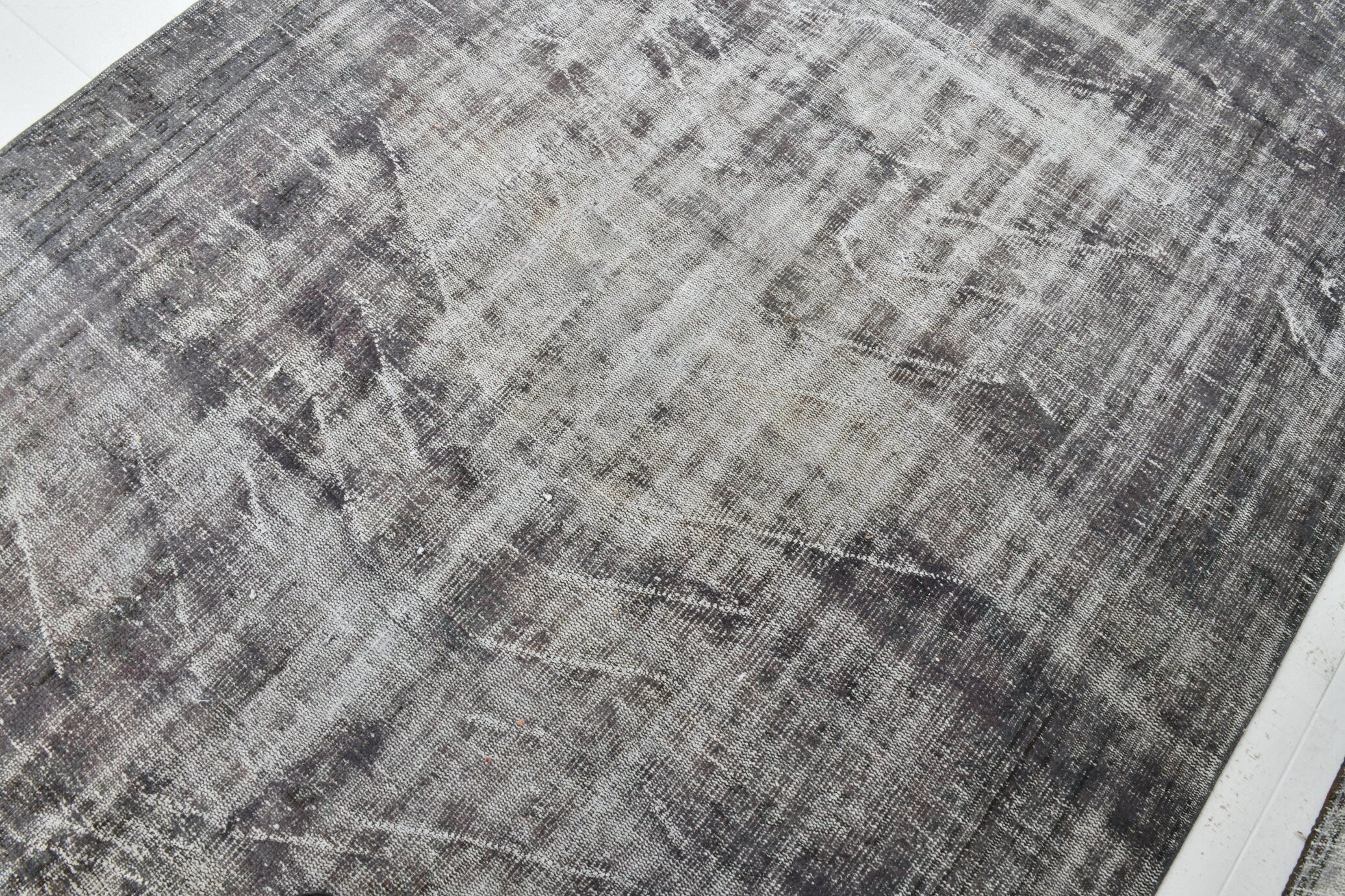 Turkish Vintage Rug  6'7" x 9'9" ft