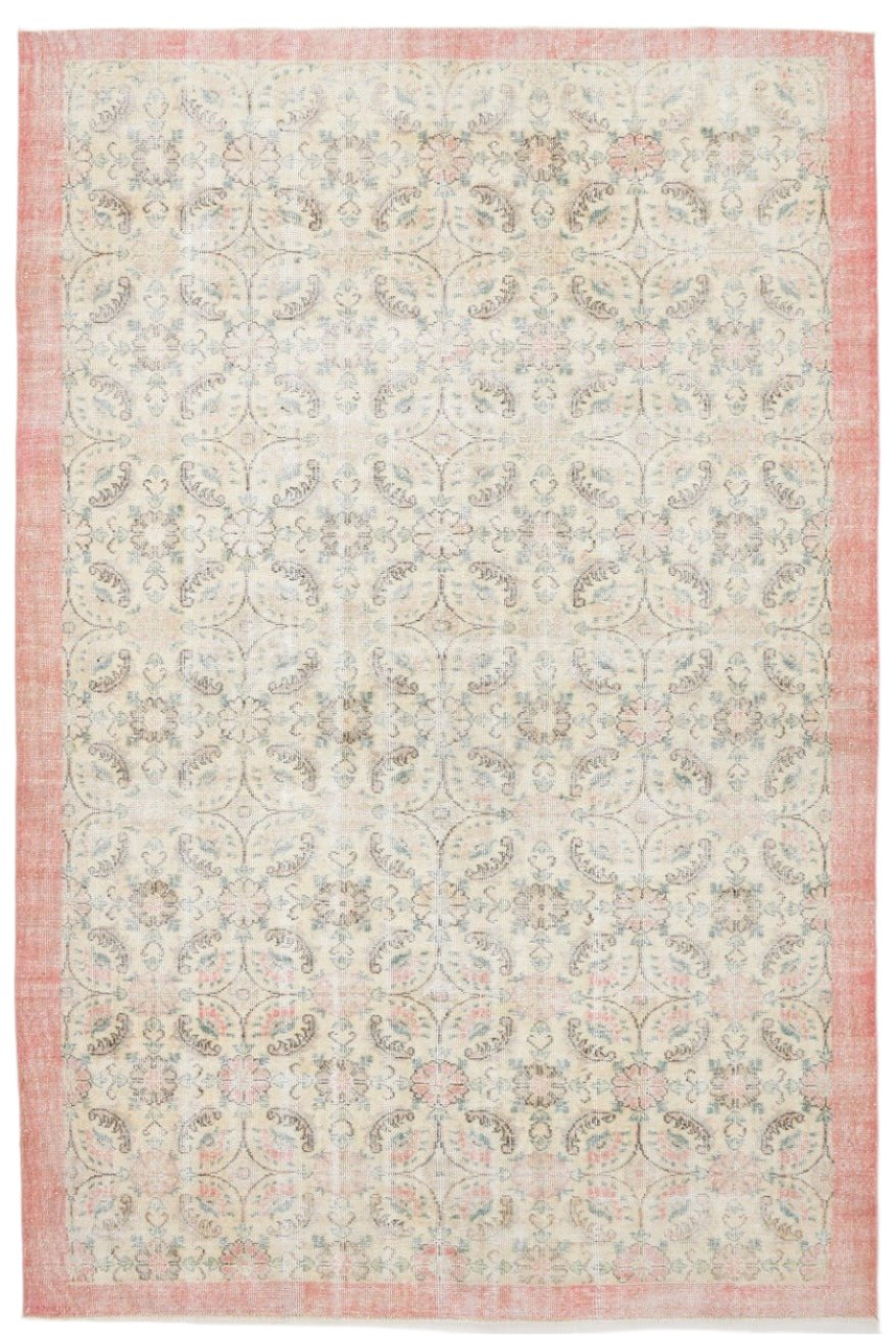 Turkish Vintage Rug  6'8" x 9'12" ft