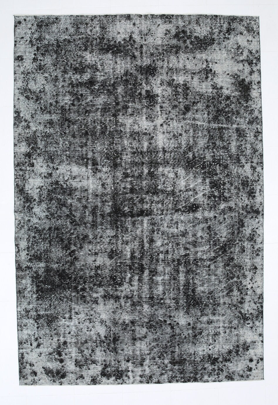 Turkish Vintage Rug  6'9" x 10'1" ft